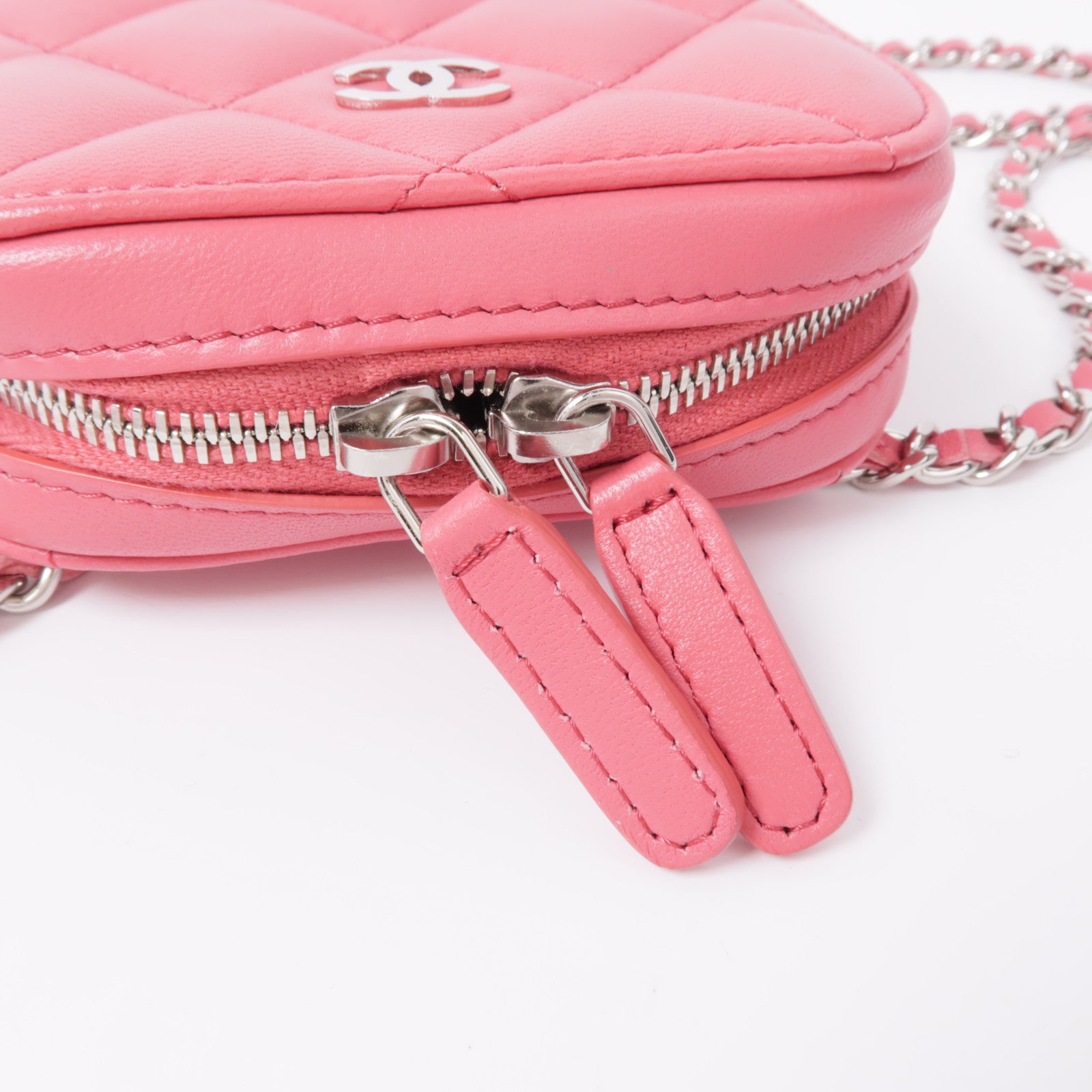 CHANEL 羊皮皮革Phone Holder銀扣鏈帶肩背袋