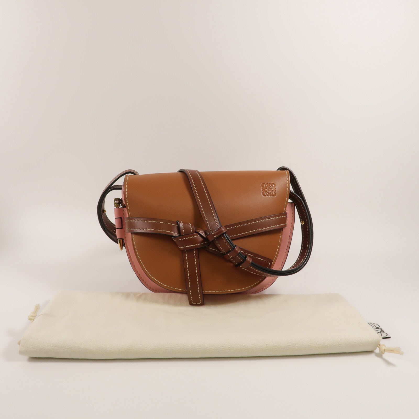 LOEWE 牛皮皮革Gate Medium肩背袋