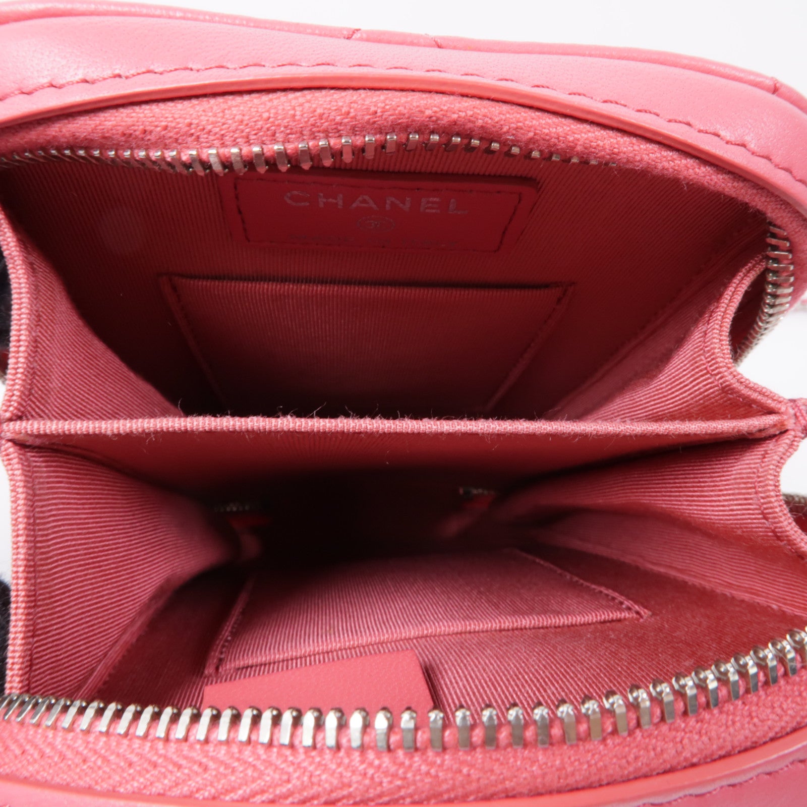 CHANEL 羊皮皮革Phone Holder銀扣鏈帶肩背袋