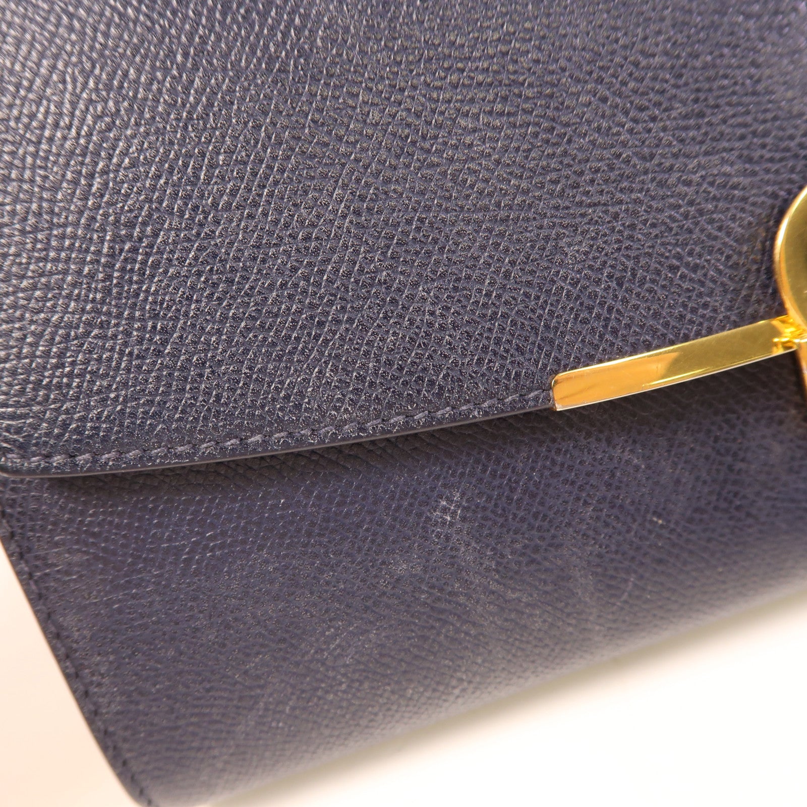 Salvatore Ferragamo 牛皮皮革Clutch Bag金扣鏈帶肩背袋