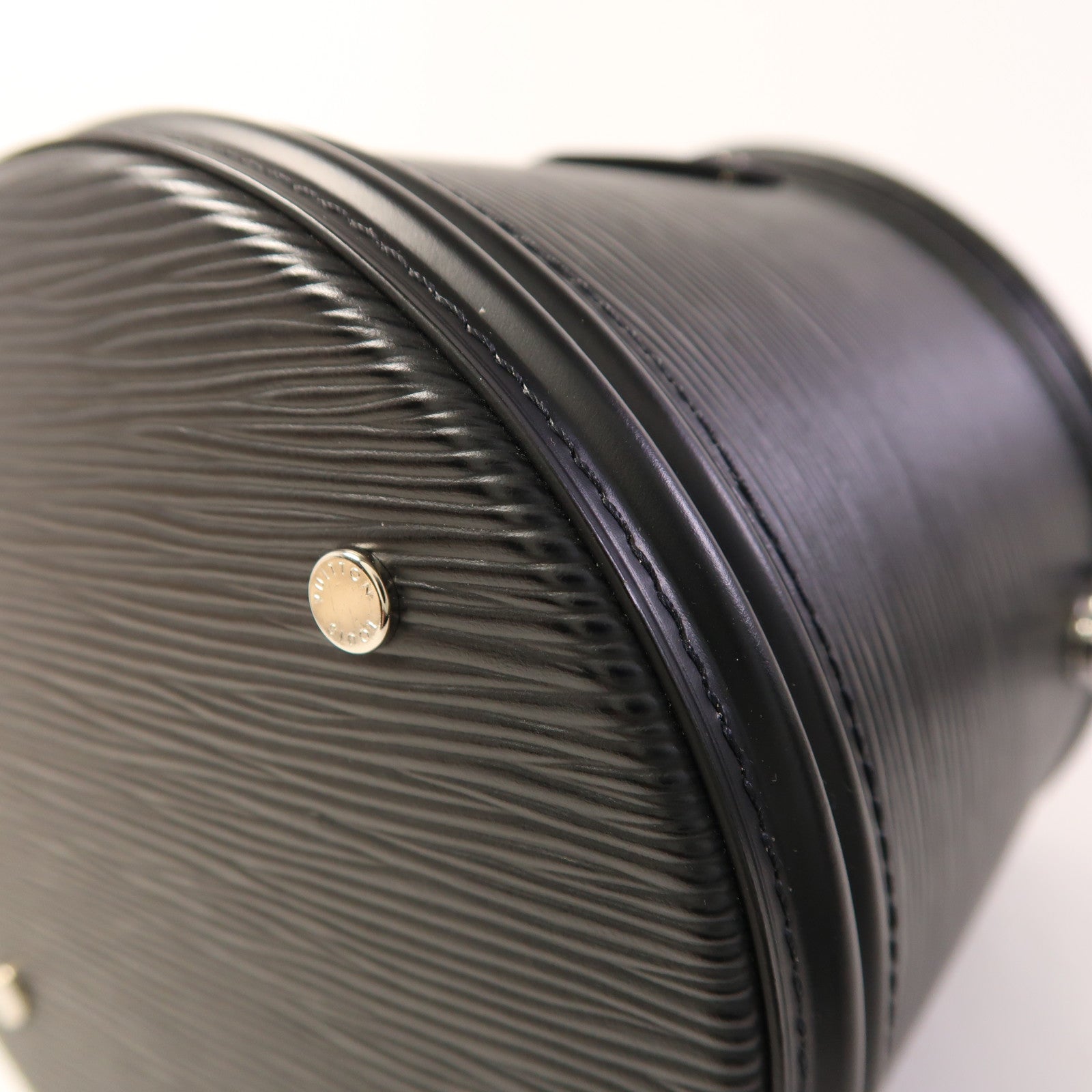 LOUIS VUITTON Epi Cannes銀扣手挽肩背兩用袋