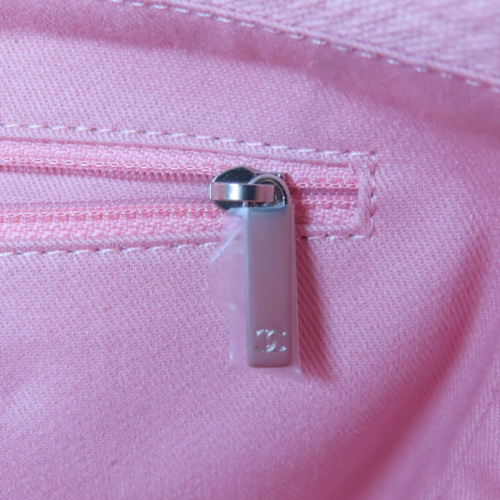 CHANEL 帆布Deauville Tote銀扣鏈帶肩背袋粉紅色