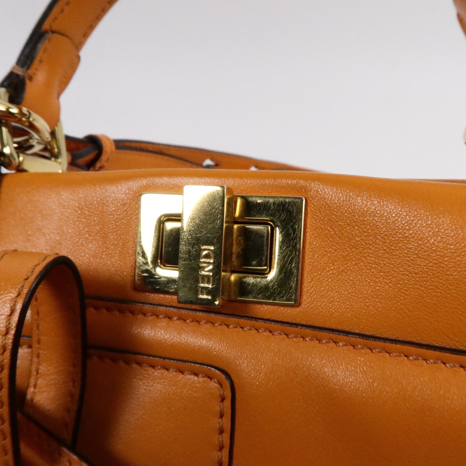FENDI 羊皮皮革Peekaboo Mini Pocket手挽肩背兩用袋