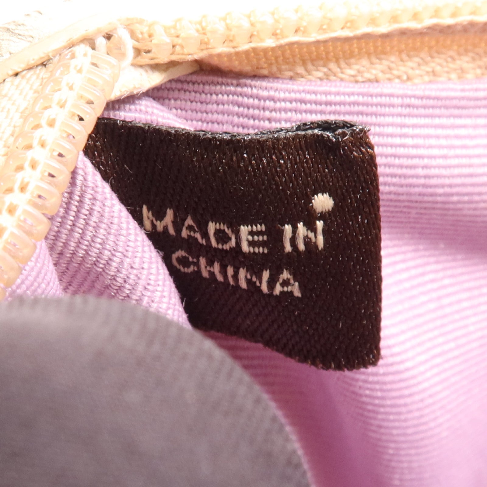 COACH 塗層帆布Pouch銀扣手拿包