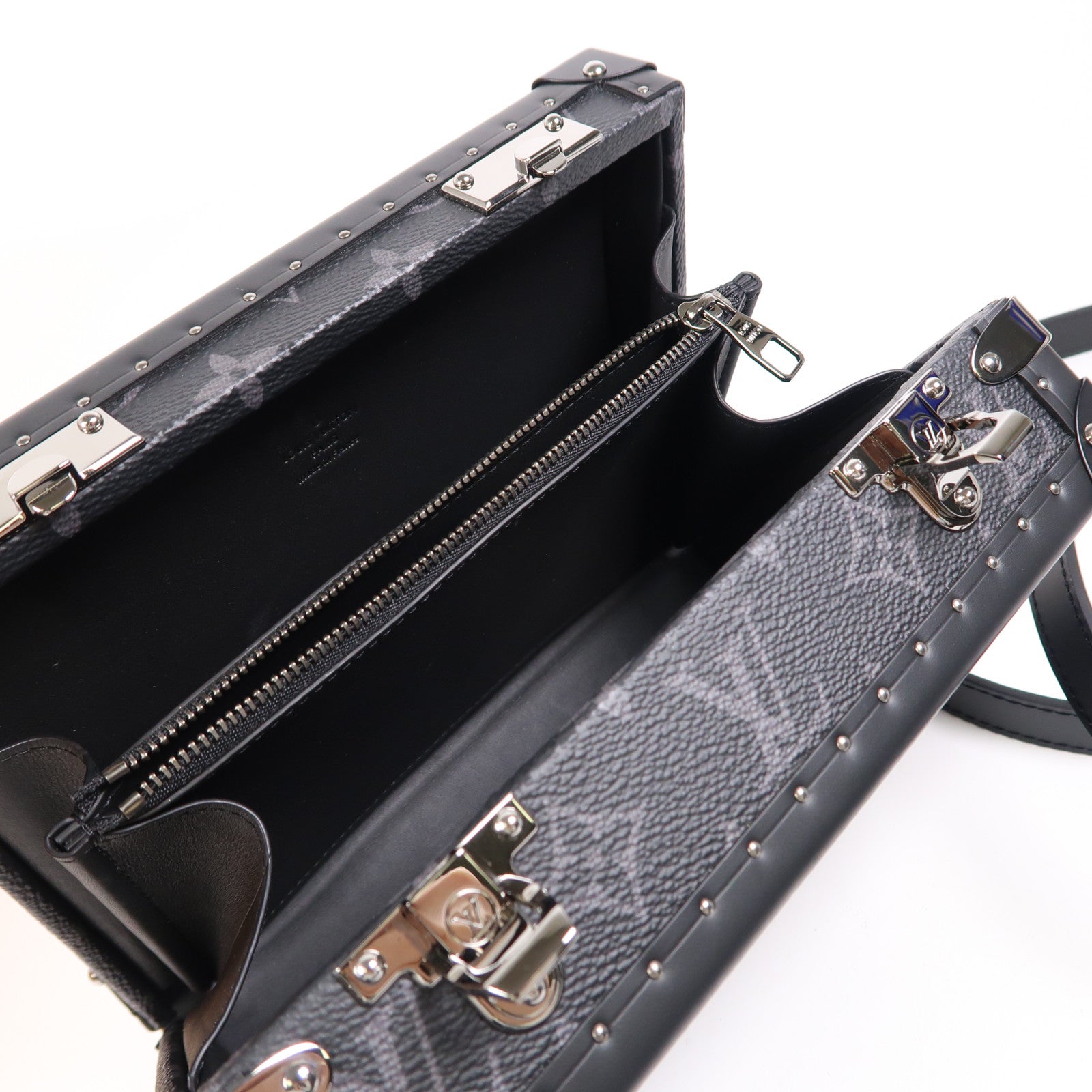 LOUIS VUITTON LV SHW Clutch Box Shoulder Bag M20251 Monogram Eclipse Black