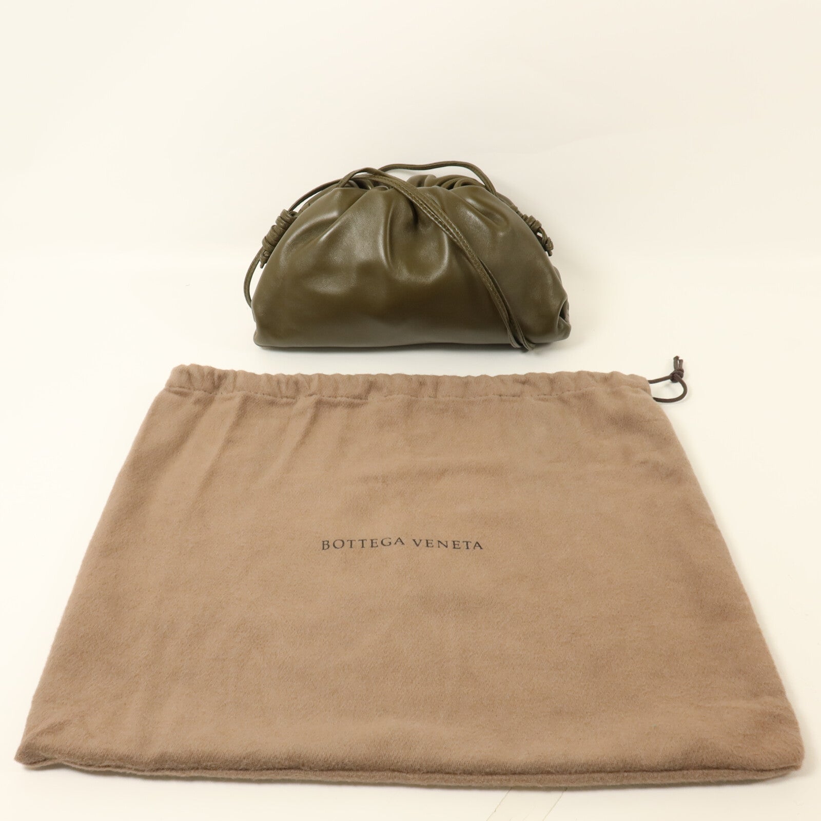 BOTTEGA VENETA 羊皮皮革Mini Pouch肩背袋