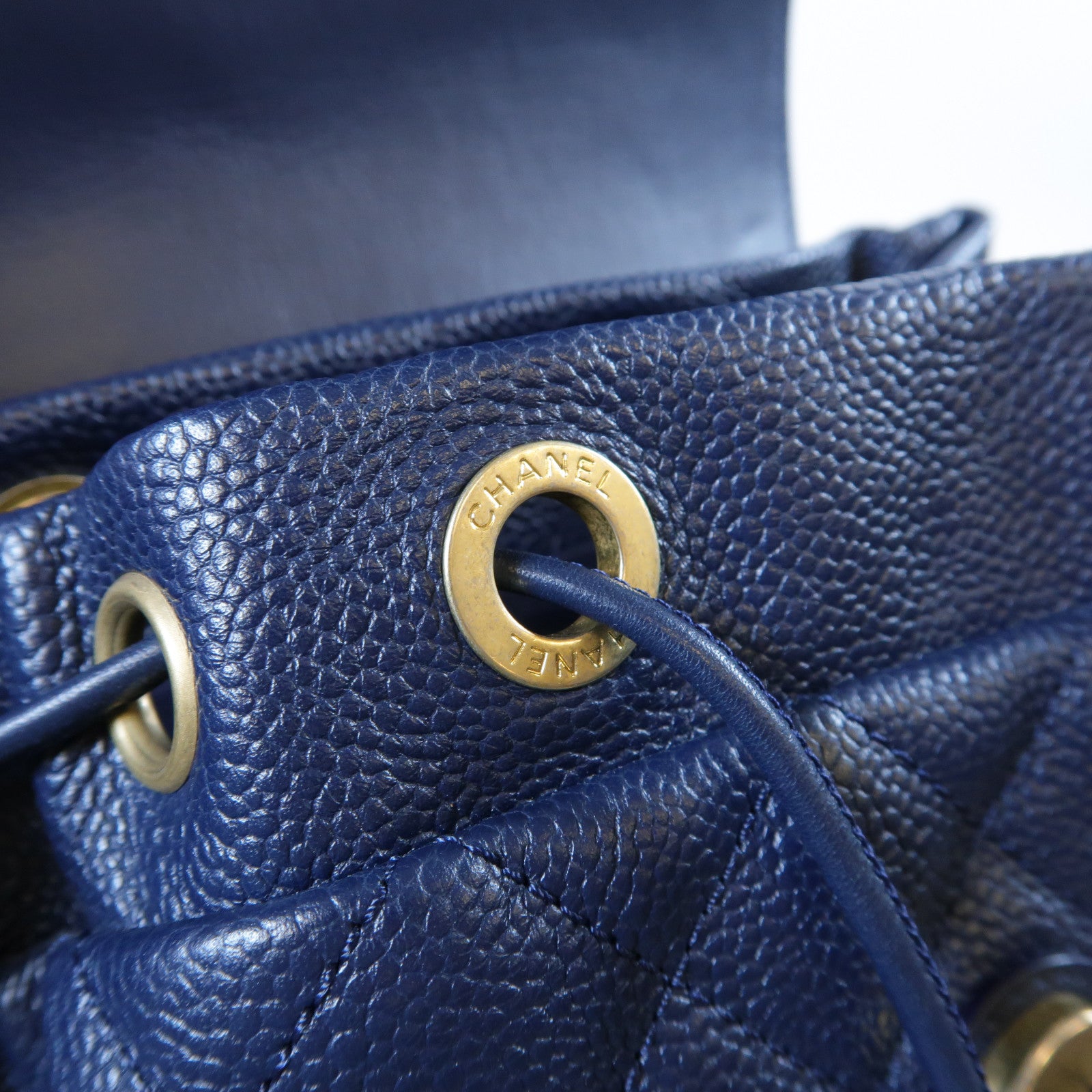 CHANEL 【激減優惠】菱格Caviar皮革Backpack金扣鏈帶背包藍色