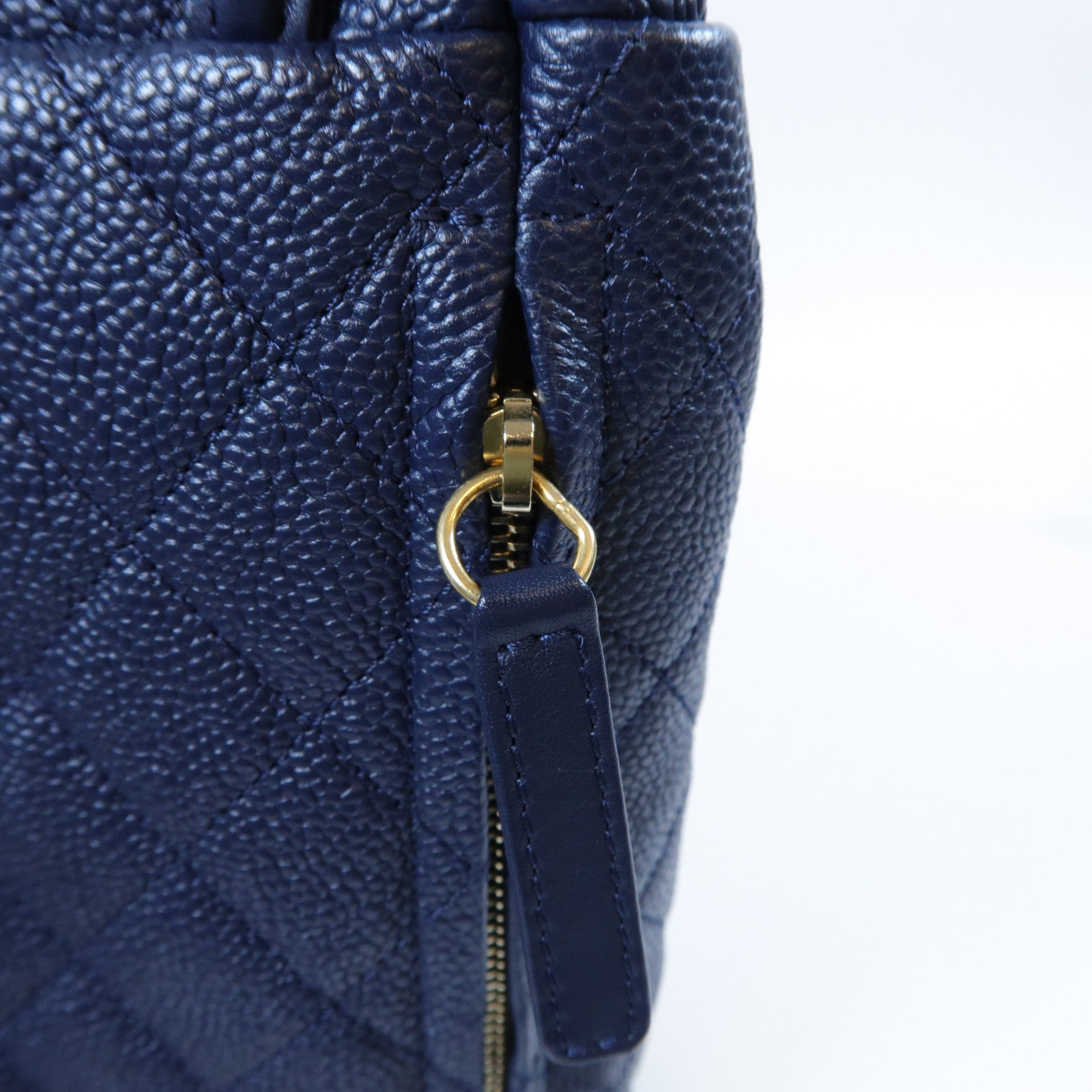 CHANEL 【激減優惠】菱格Caviar皮革Backpack金扣鏈帶背包藍色