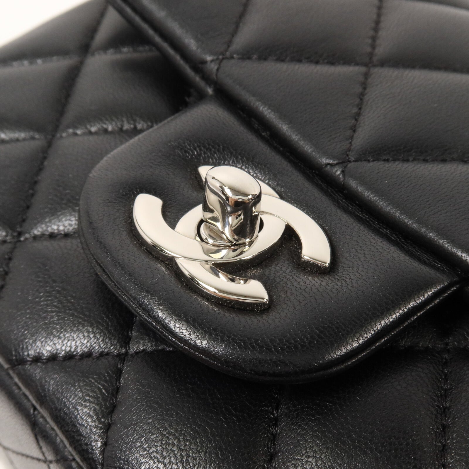 CHANEL 羊皮皮革Classic 17鏈帶肩背袋
