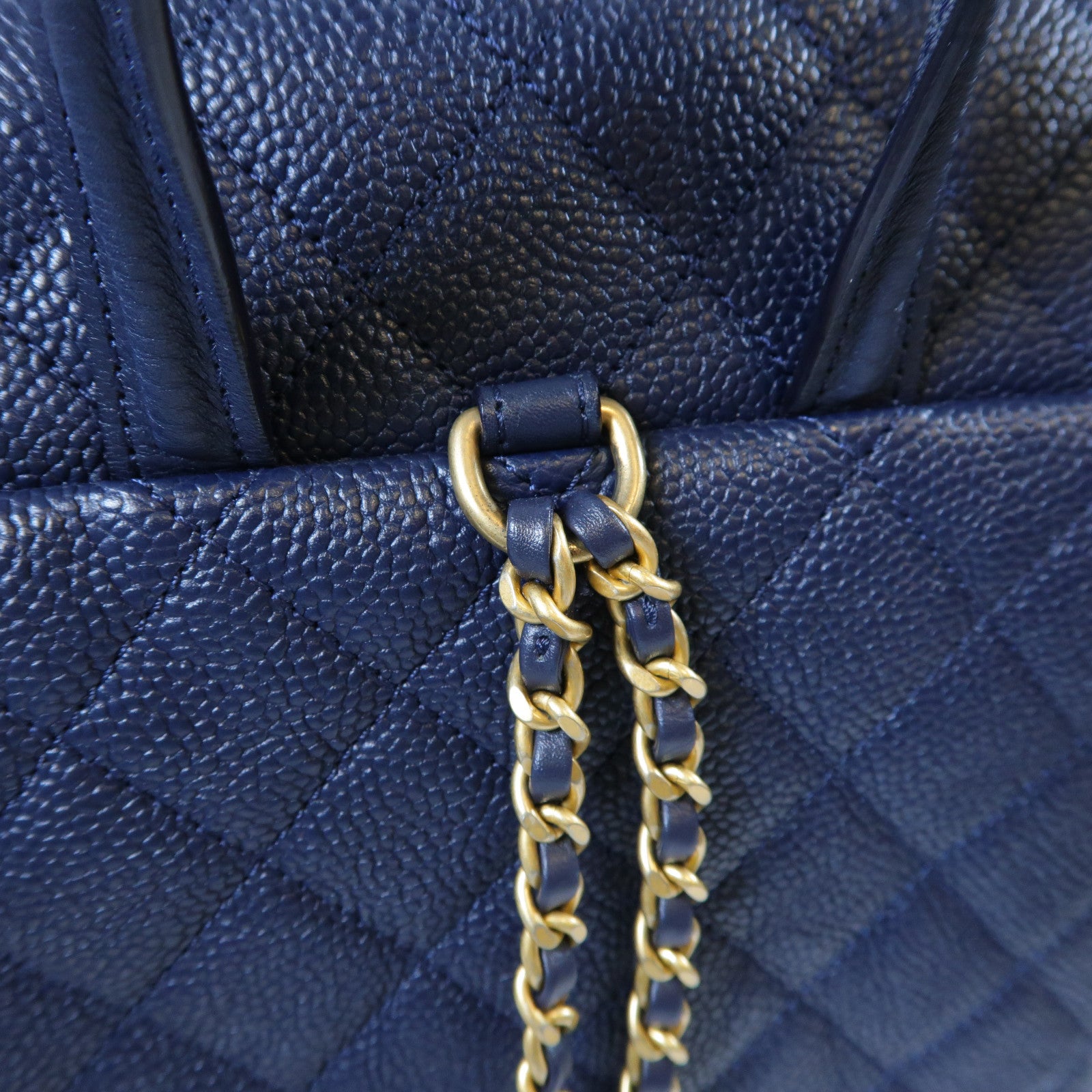 CHANEL 【激減優惠】菱格Caviar皮革Backpack金扣鏈帶背包藍色