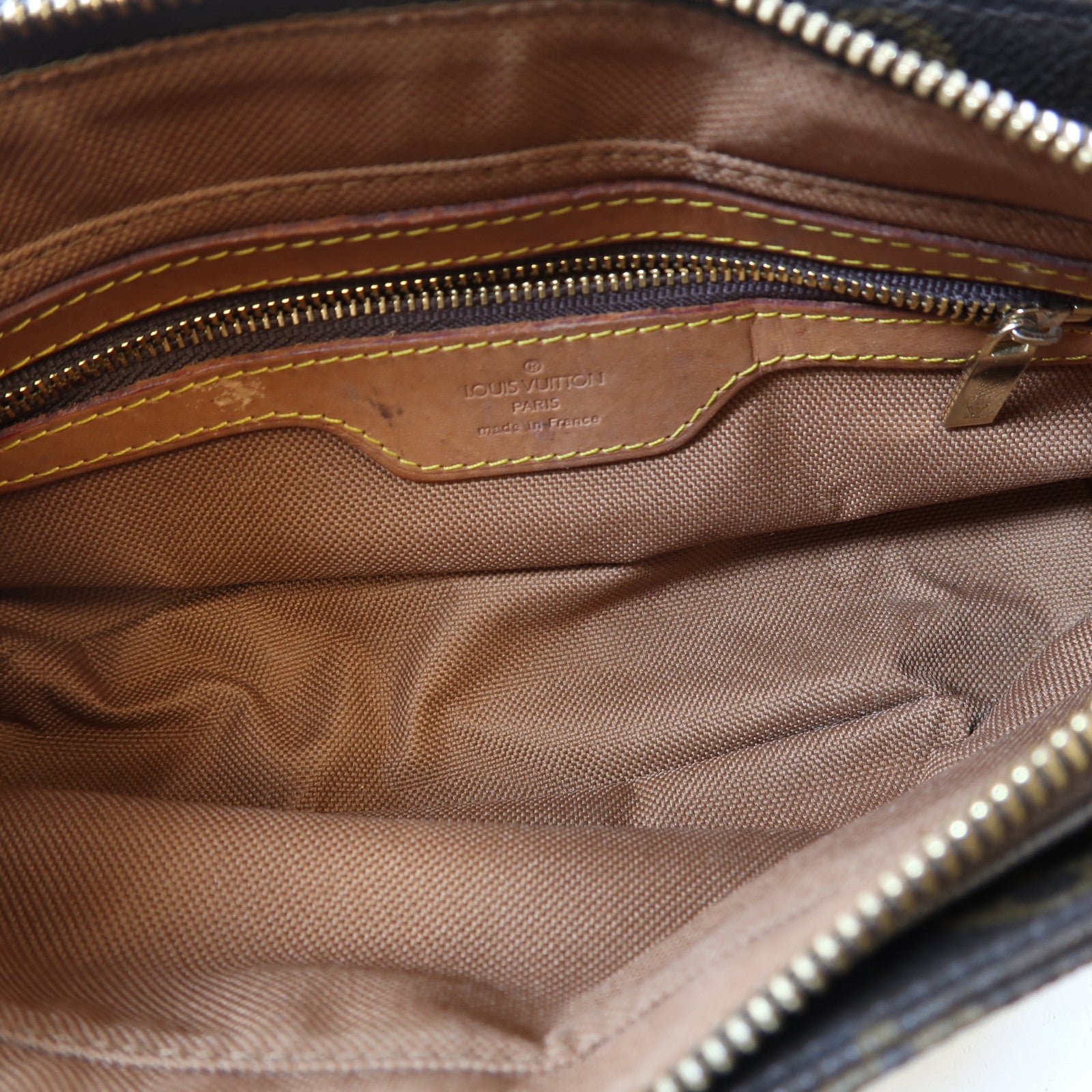 LOUIS VUITTON Monogram Trotteur金扣肩背袋啡色