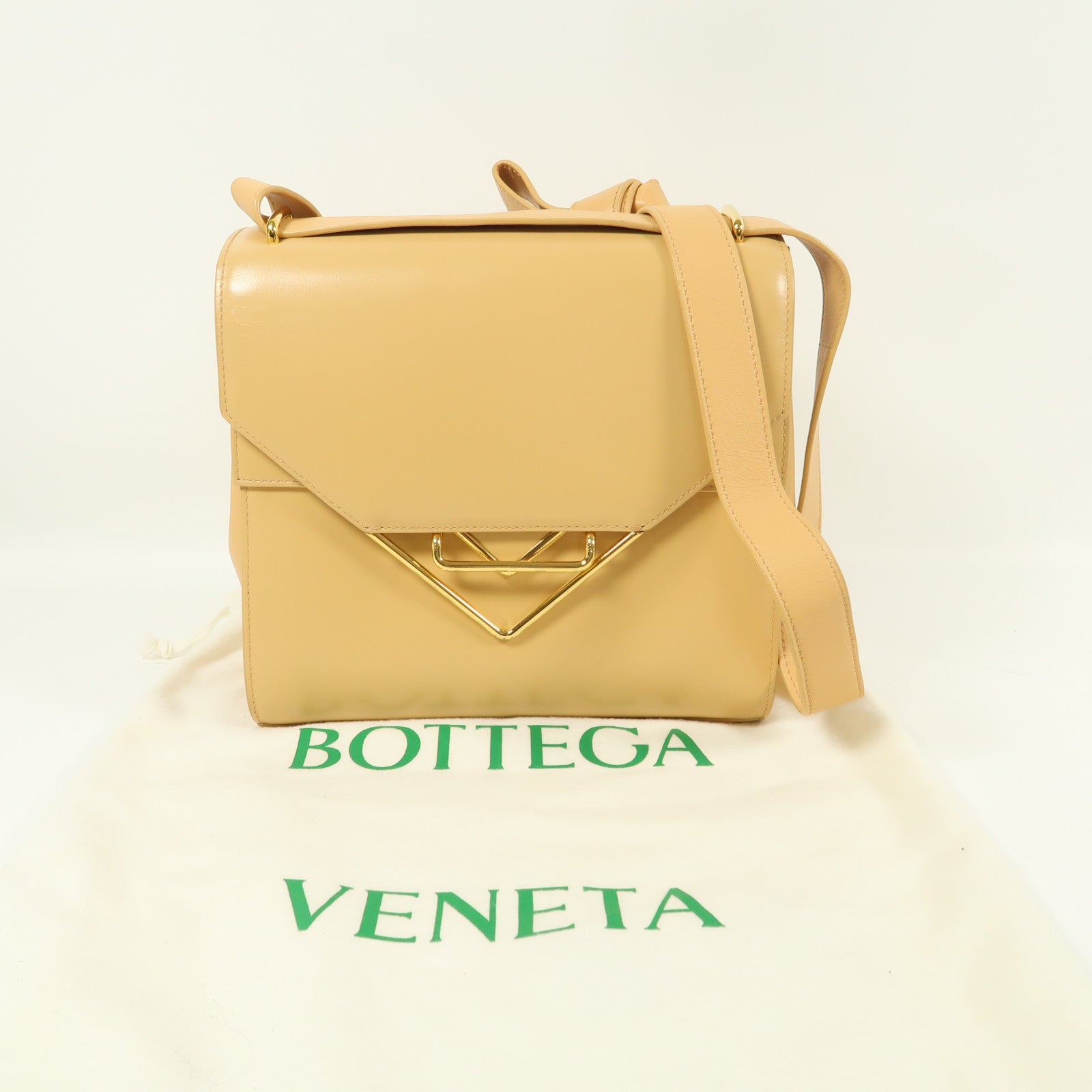 BOTTEGA VENETA 【激減優惠】牛皮皮革The Clip金扣肩背袋