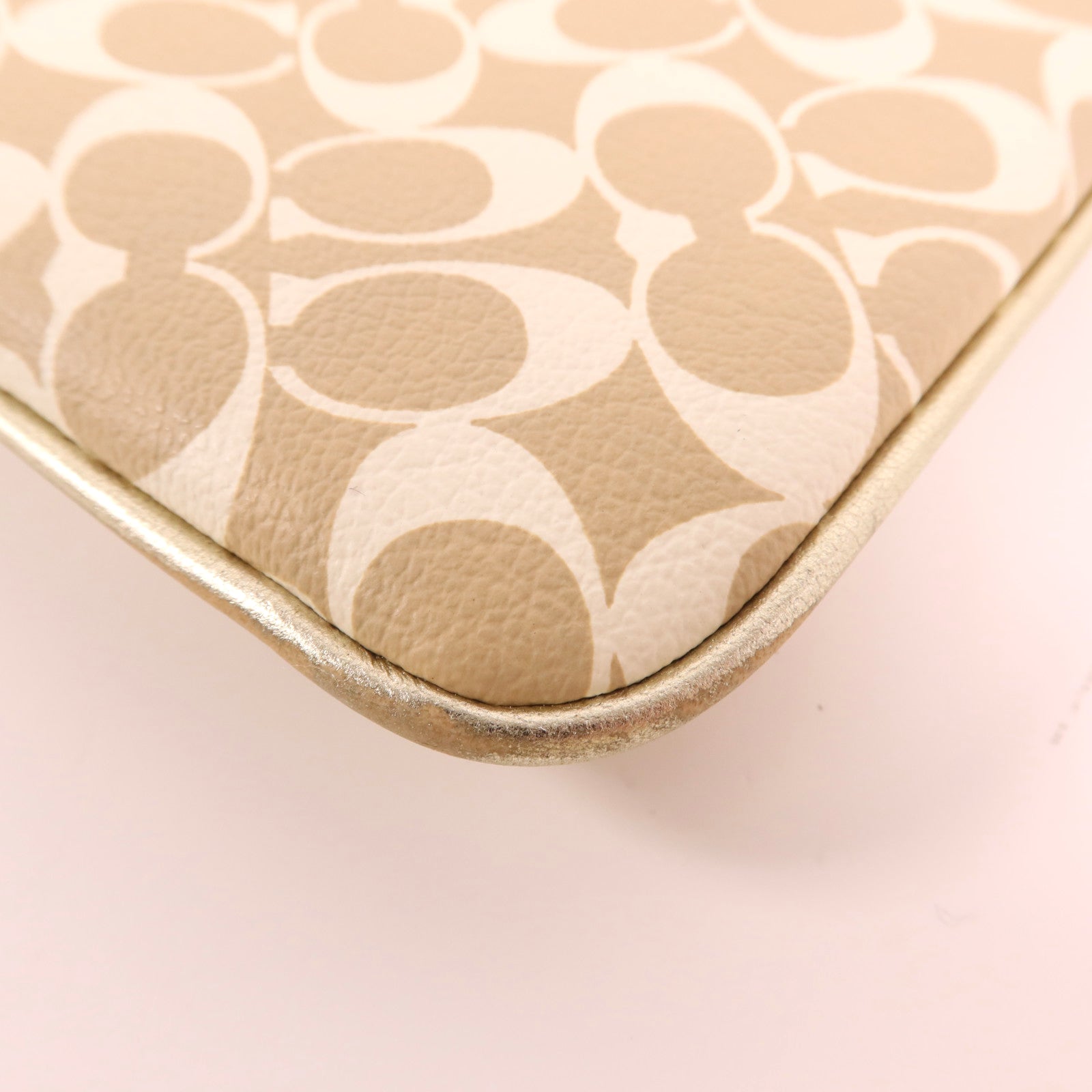 COACH 塗層帆布Pouch銀扣手拿包