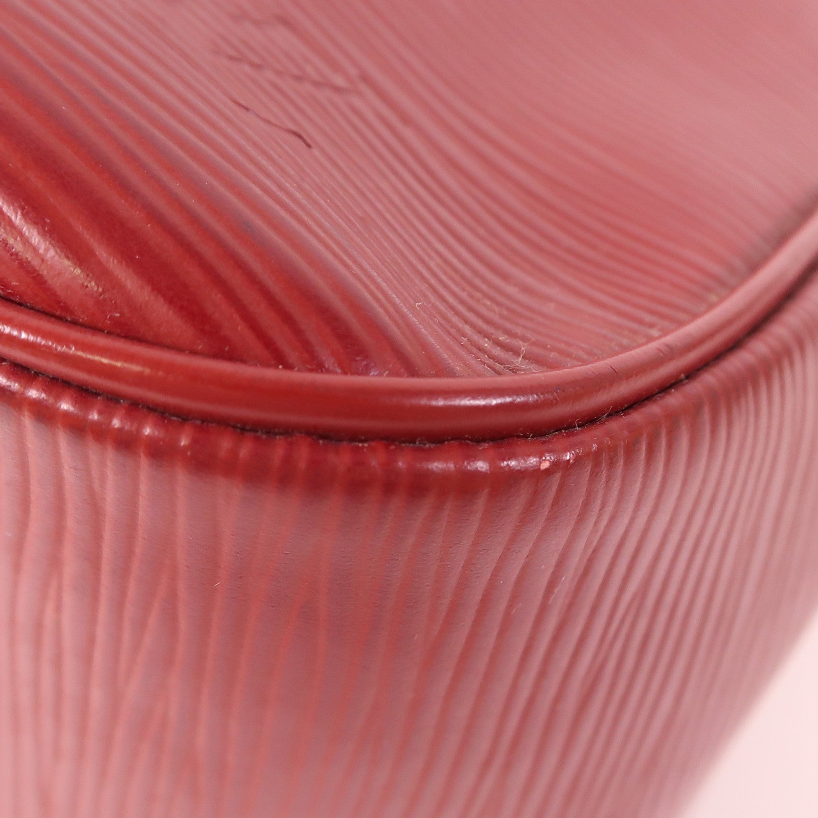 LOUIS VUITTON LV SHW Passy PM Handbag M5926M Epi Leather Red