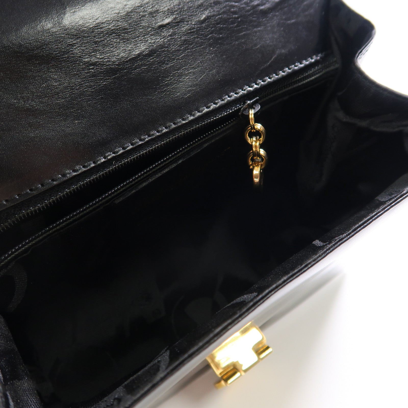 Salvatore Ferragamo 羊皮皮革Shoulder Bag金扣肩背袋黑色