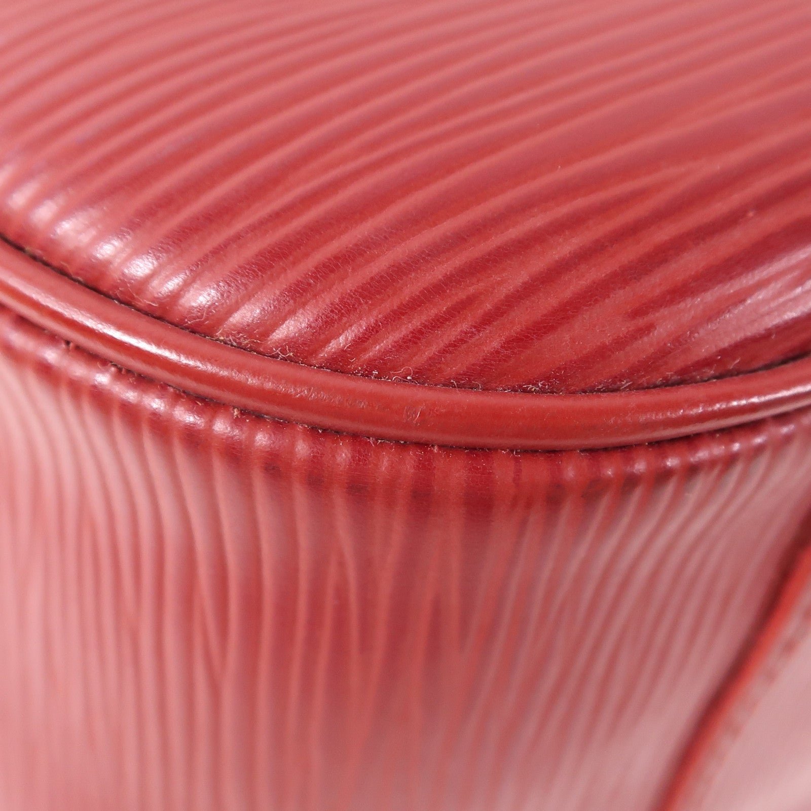 LOUIS VUITTON LV SHW Passy PM Handbag M5926M Epi Leather Red