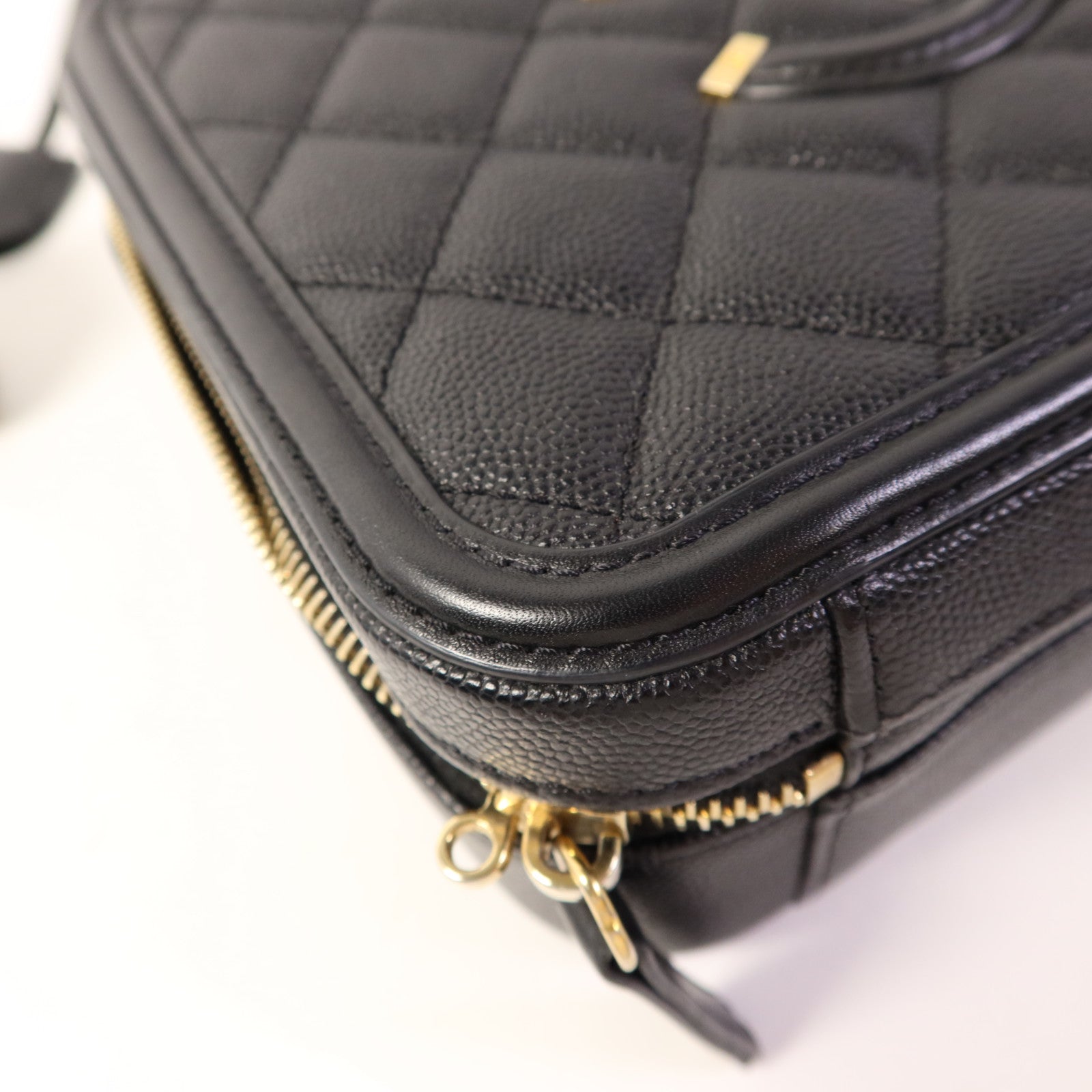 CHANEL 牛皮皮革Vanity Case金扣手挽肩背兩用袋