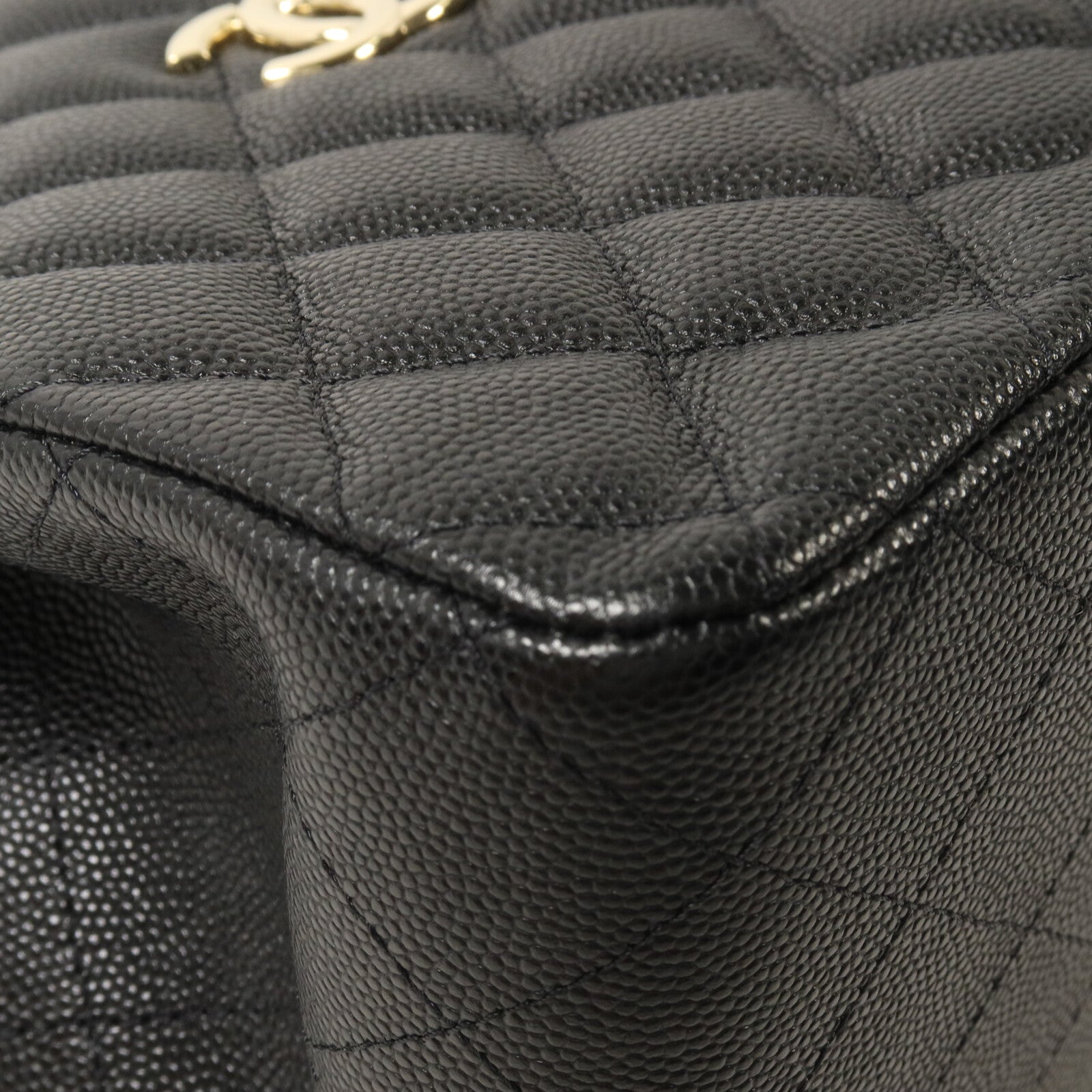 CHANEL 牛皮皮革Mini Bucket鏈帶肩背袋
