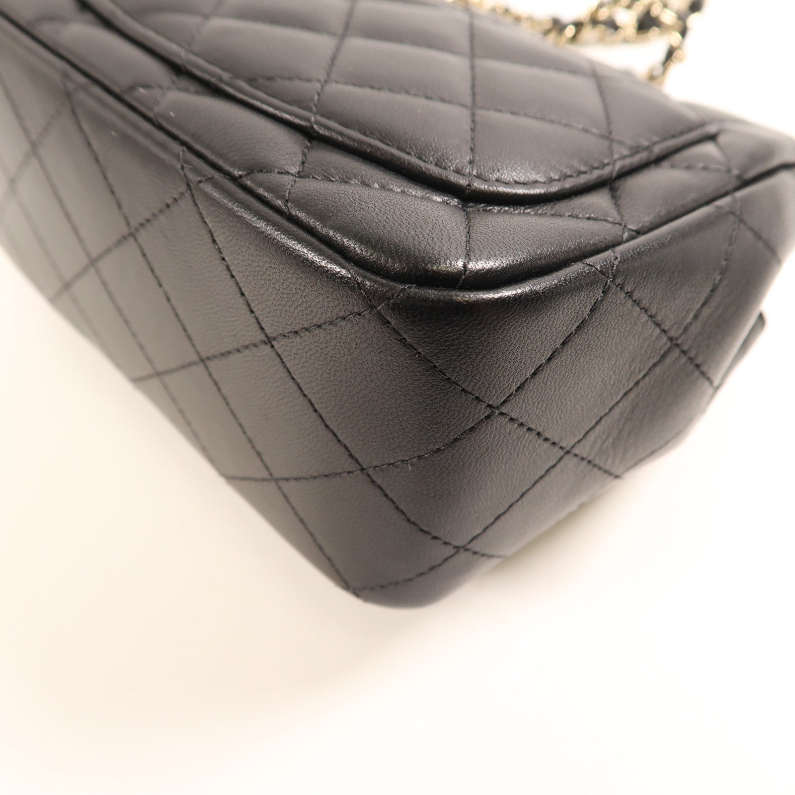 CHANEL 羊皮皮革Mini Classic 17銀扣鏈帶肩背袋