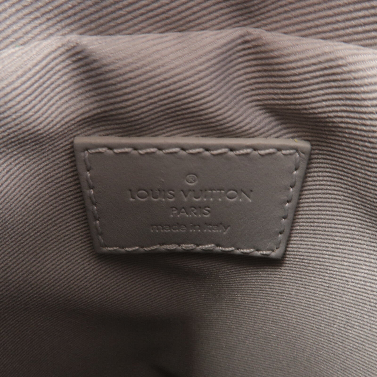 LOUIS VUITTON Monogram Chalk Nano肩背袋