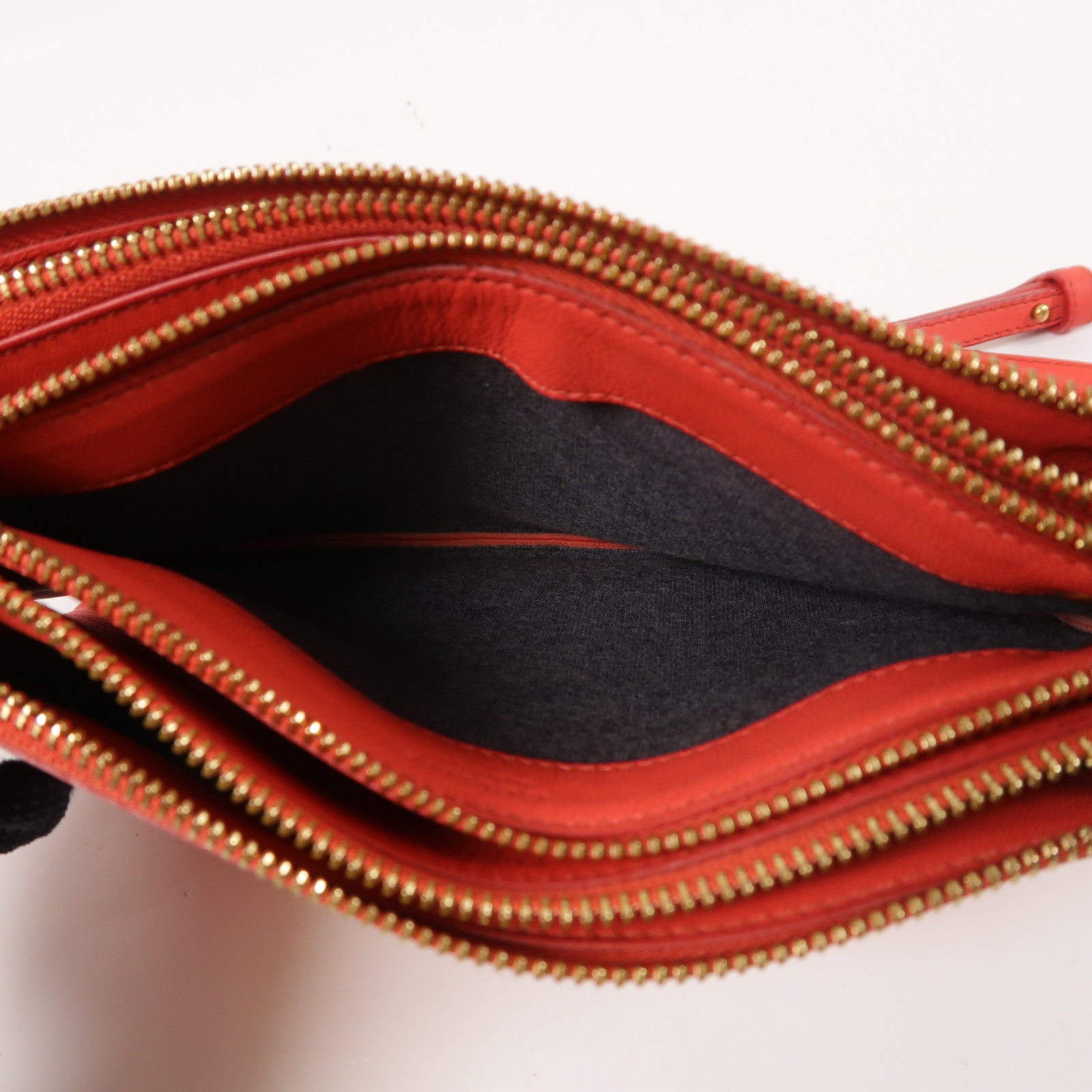 CELINE 羊皮皮革Trio金扣肩背袋