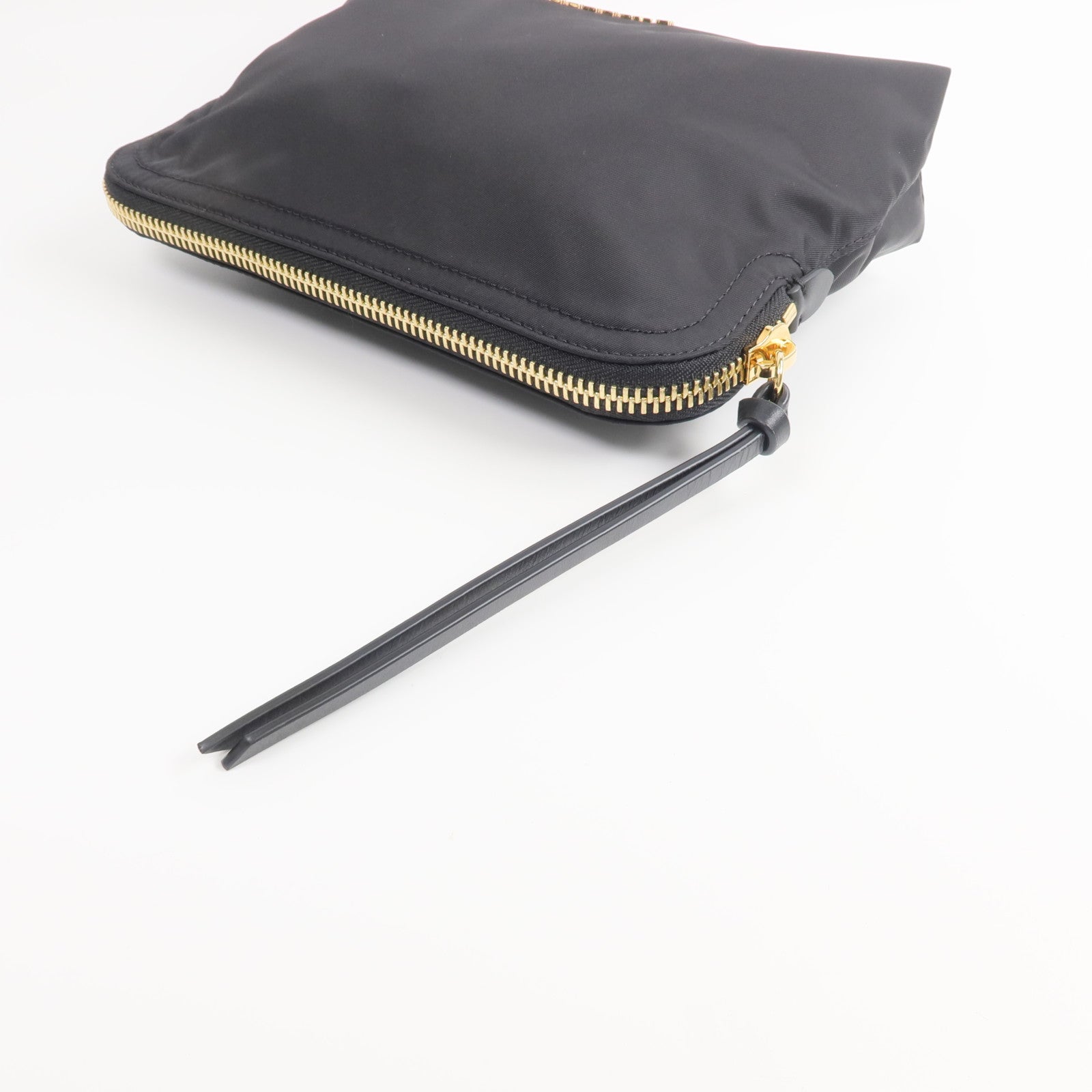 BURBERRY 尼龍Pouch手拿包