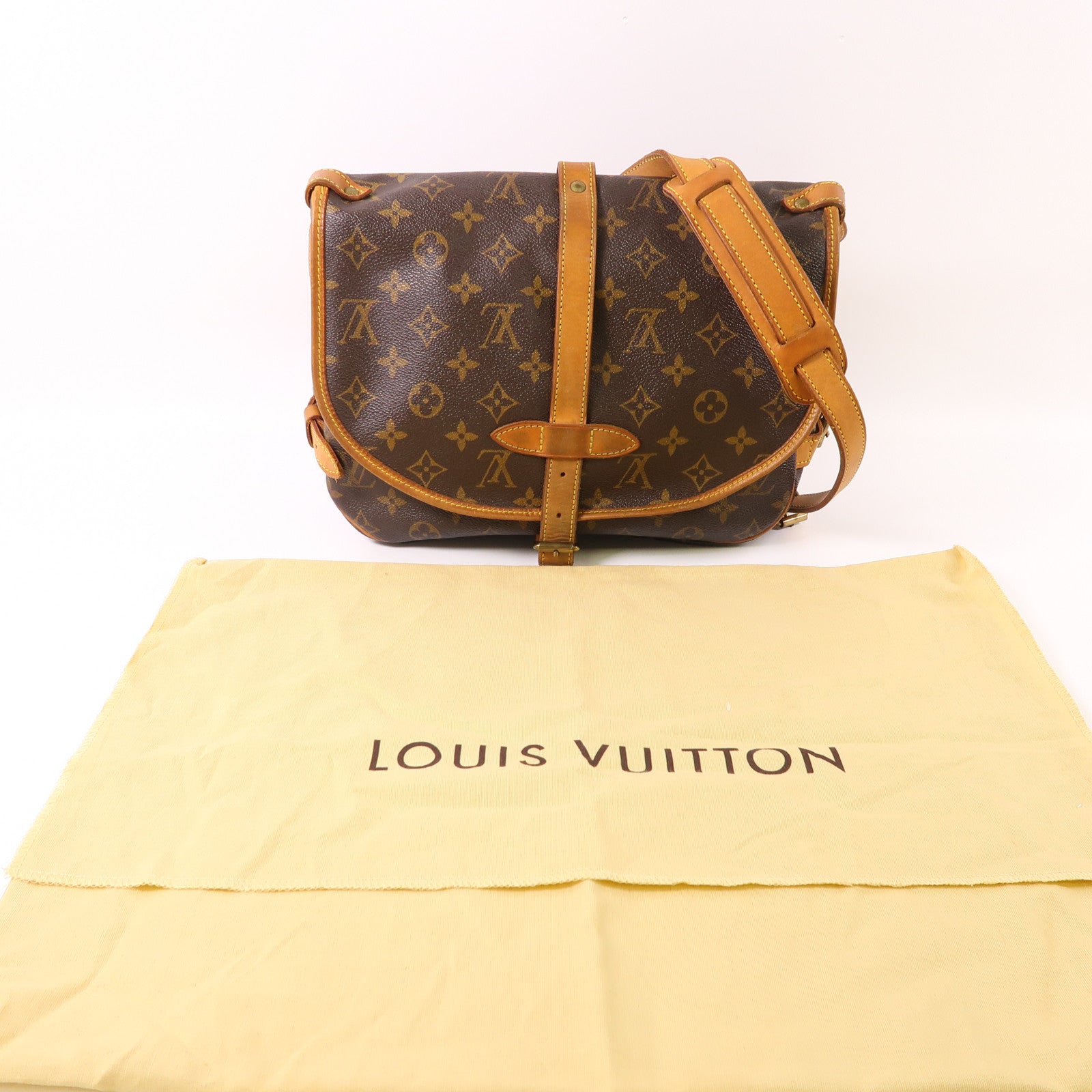 LOUIS VUITTON LV GHW Saumur 30 Shoulder Bag M42256 Monogram Brown