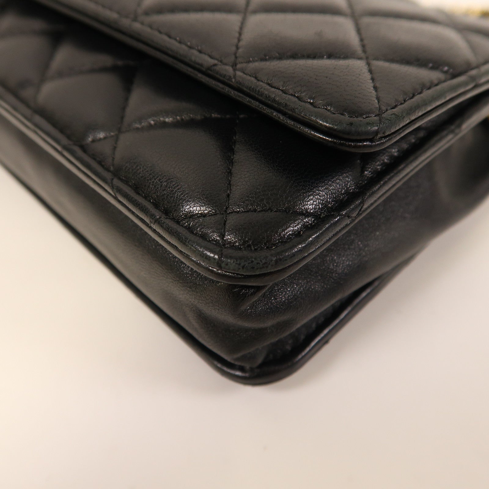 CHANEL 菱格羊皮皮革Wallet On Chain金扣鏈帶肩背袋黑色