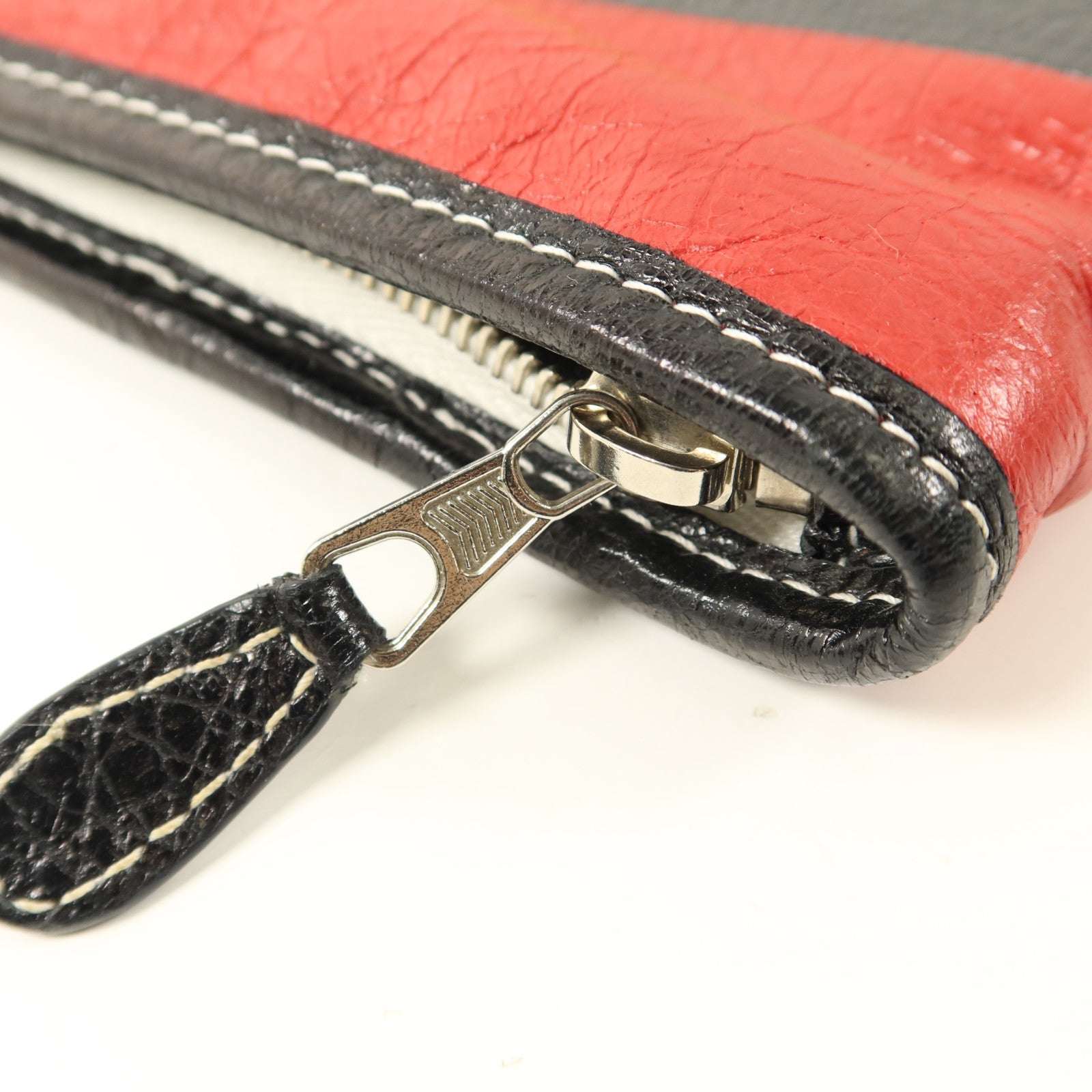 BALENCIAGA 牛皮皮革Bazar Pouch Clutch手拿包