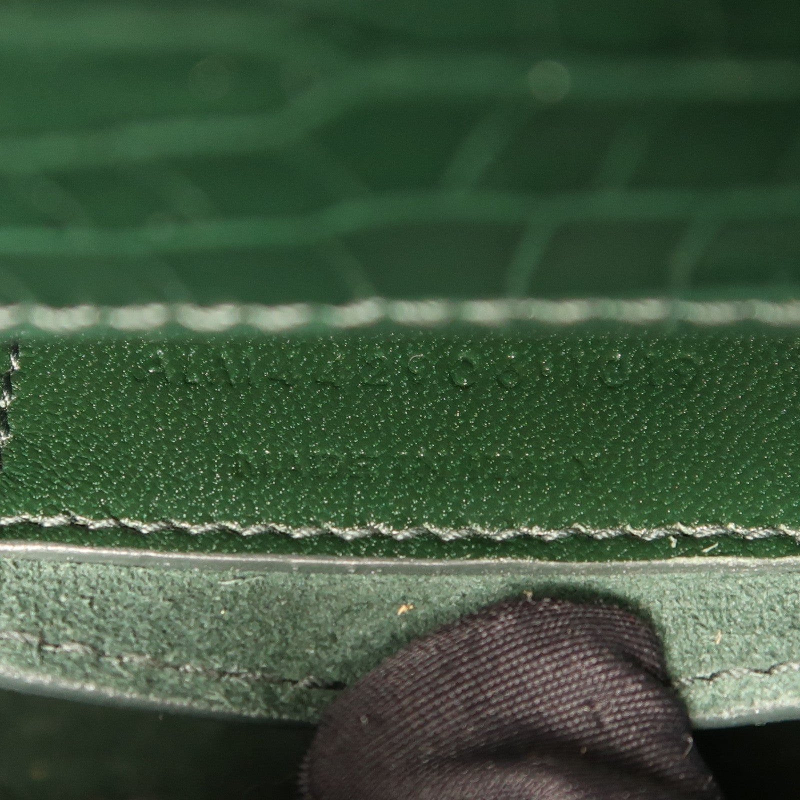 SAINT LAURENT 牛皮皮革Sunset Medium金扣鏈帶肩背袋