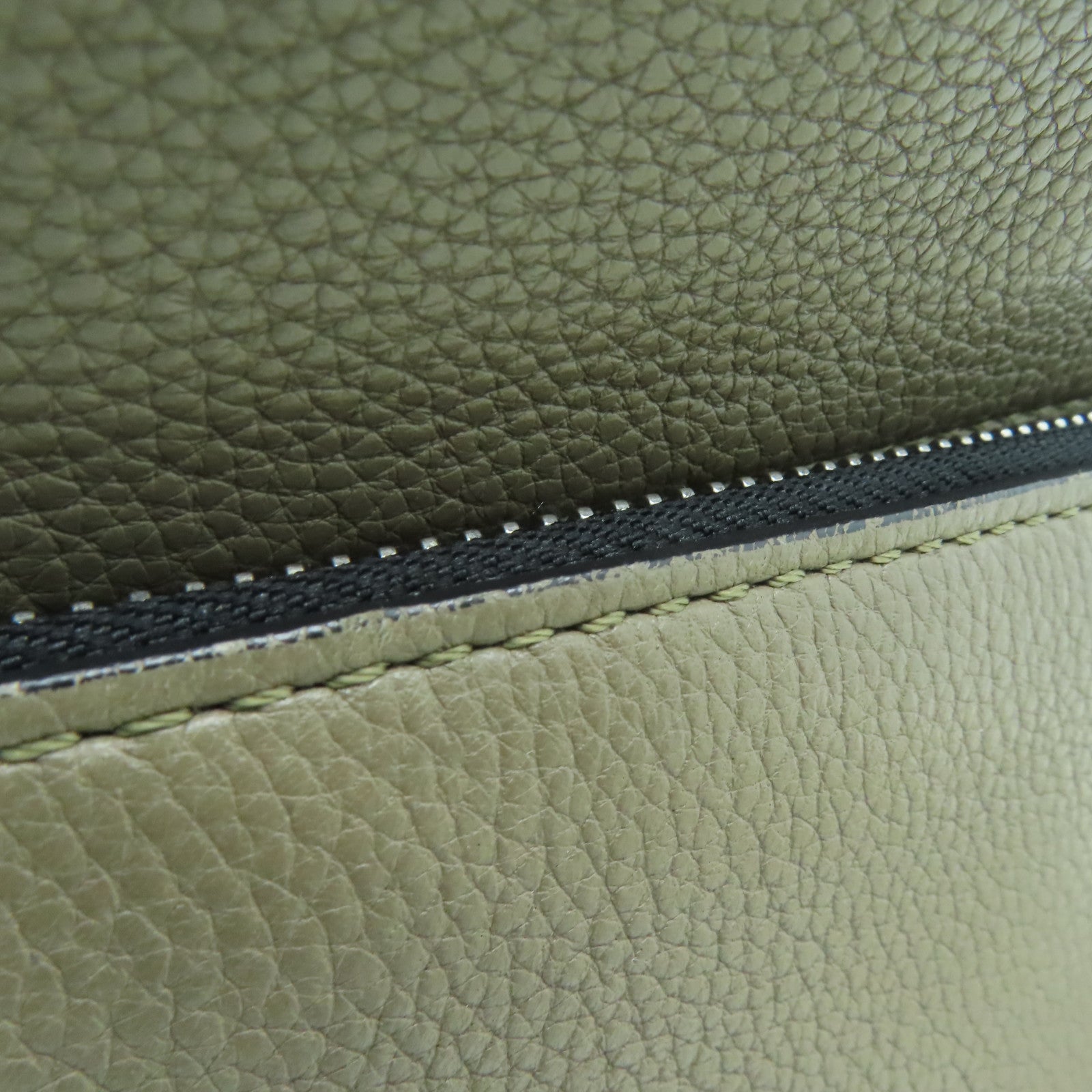CELINE 牛皮皮革Shoulder Bag银扣肩背袋灰色