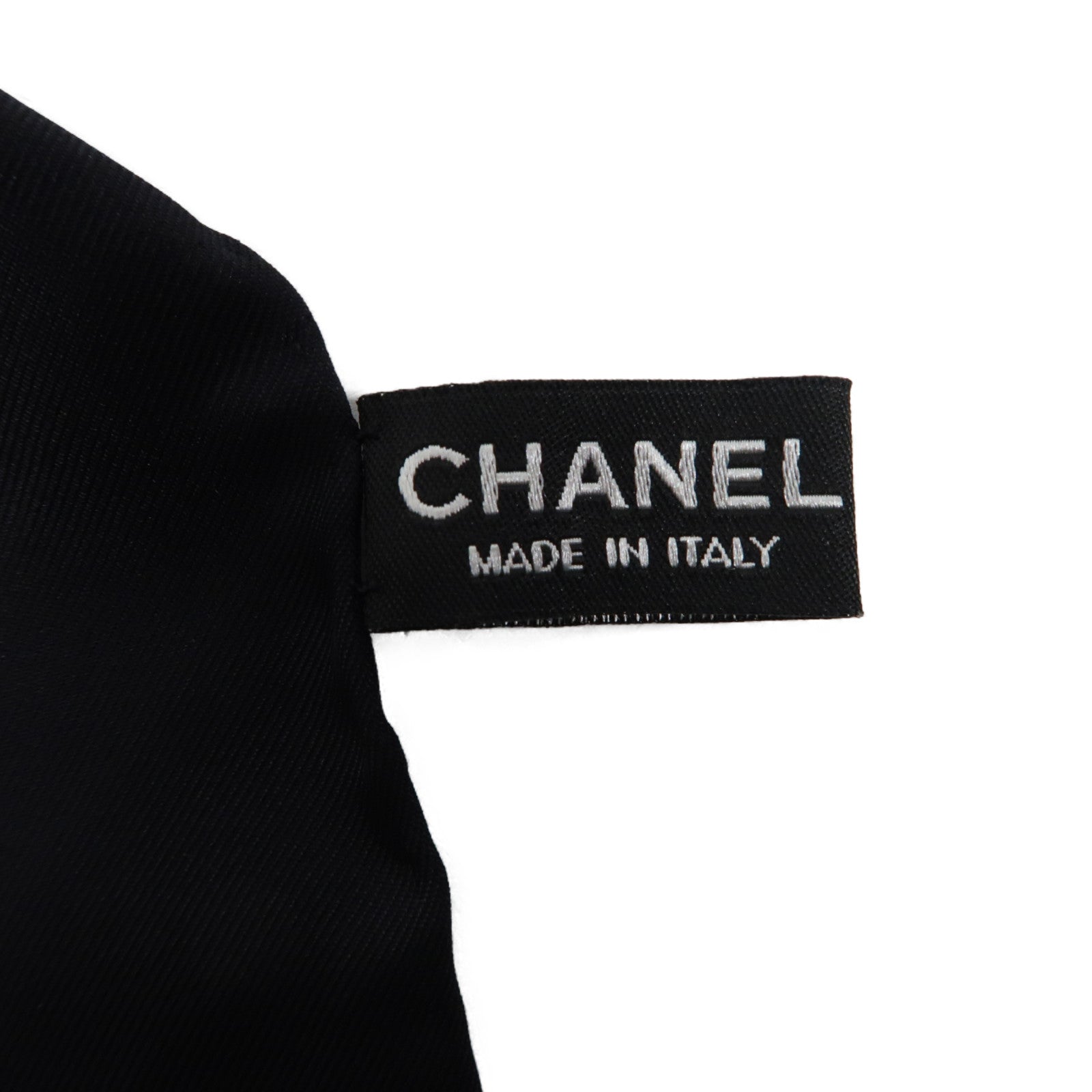 CHANEL 絲質Scarf 85x85cm圍巾白色/黑色