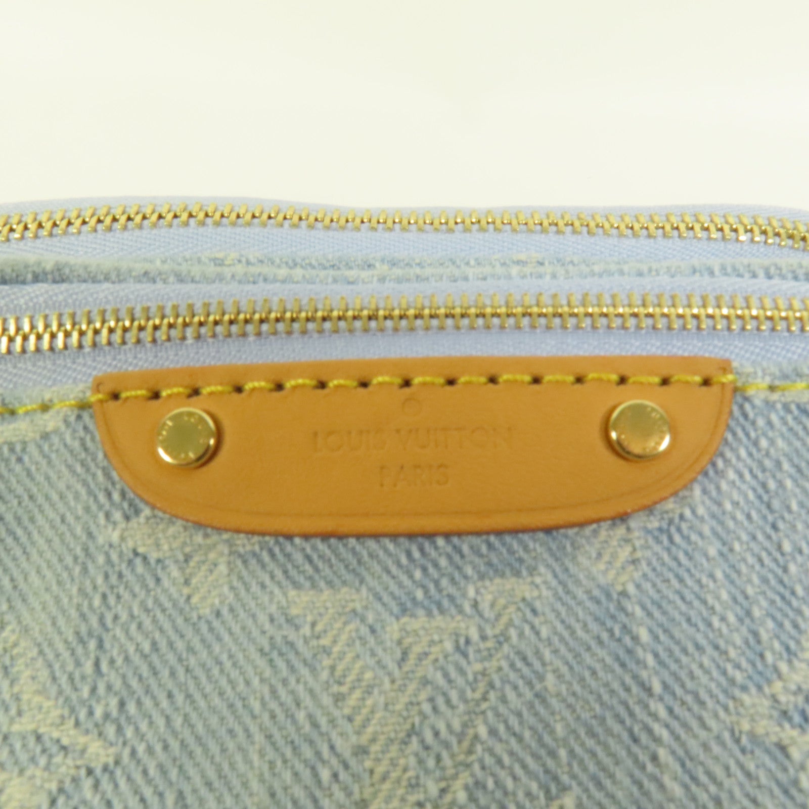 LOUIS VUITTON Monogram Denim Mini Bumbag金扣手挽肩背兩用袋