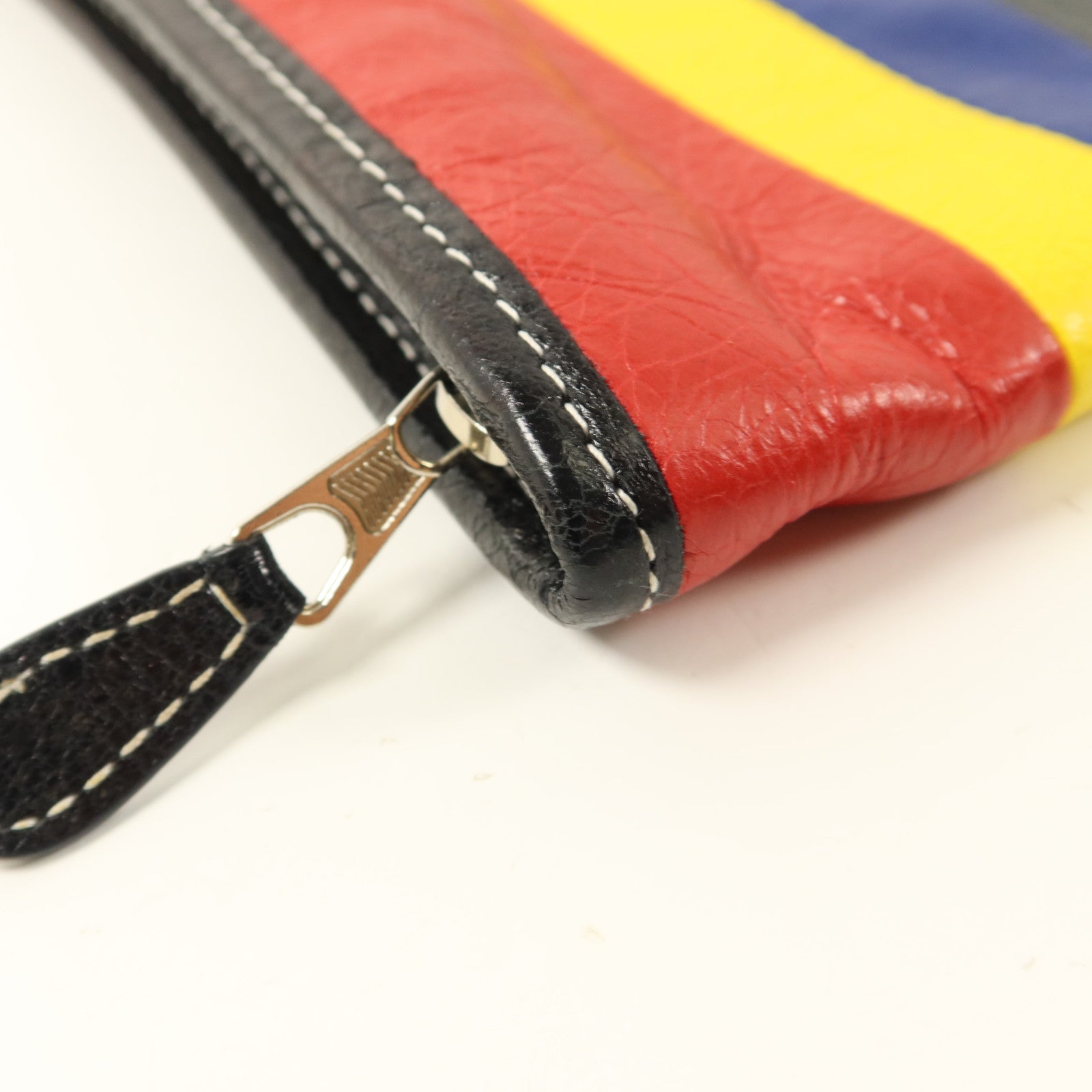 BALENCIAGA 牛皮皮革Bazar Pouch Clutch手拿包