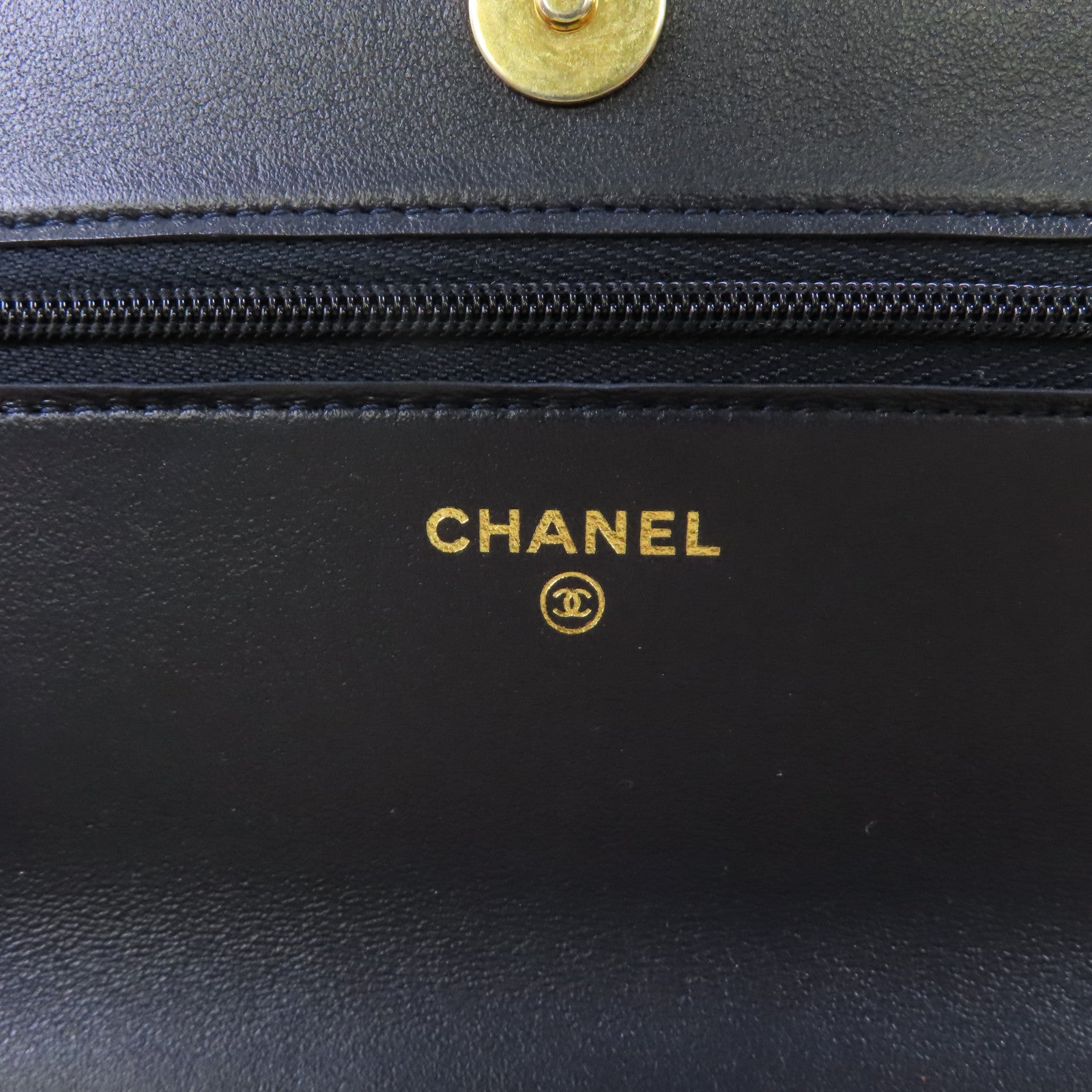 CHANEL 菱格羊皮皮革WOC Wallet On Chain Shoulder Bag金扣鏈帶肩背袋深藍色
