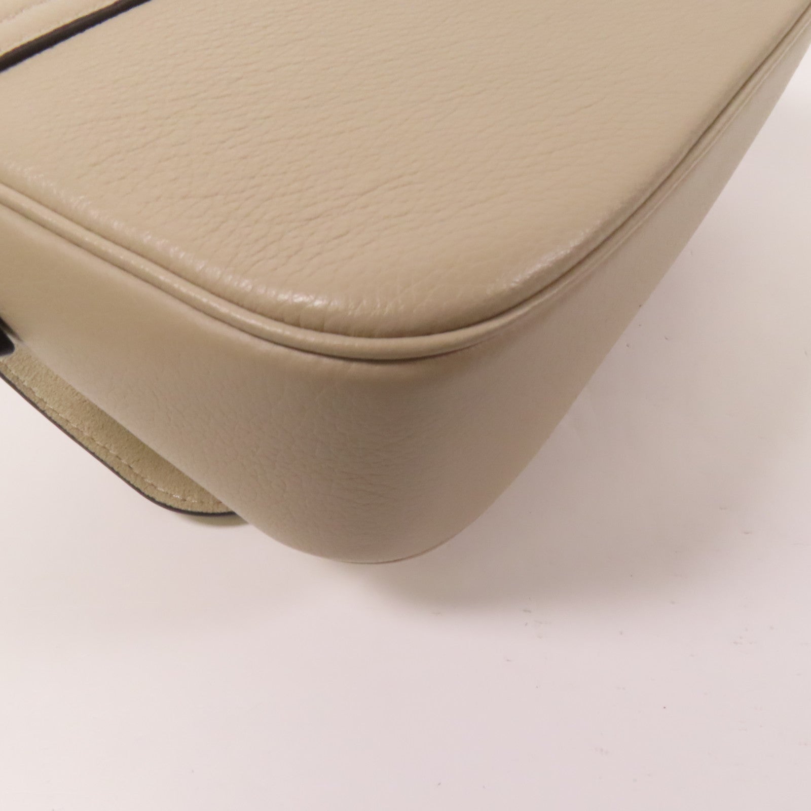 LOUIS VUITTON 牛皮皮革Lockme Tender金扣手挽肩背兩用袋