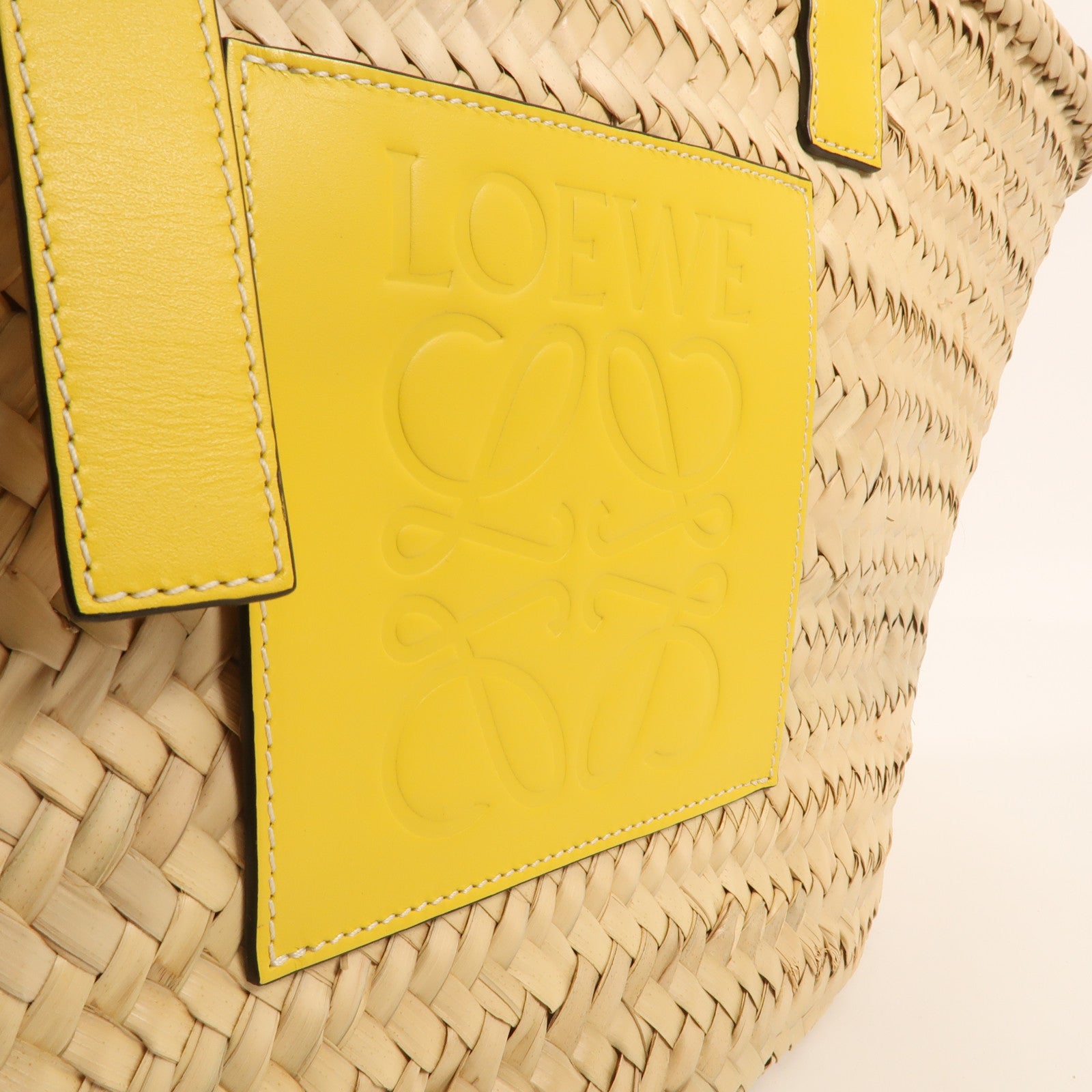 LOEWE 酒椰Basket Bag銀扣手挽袋