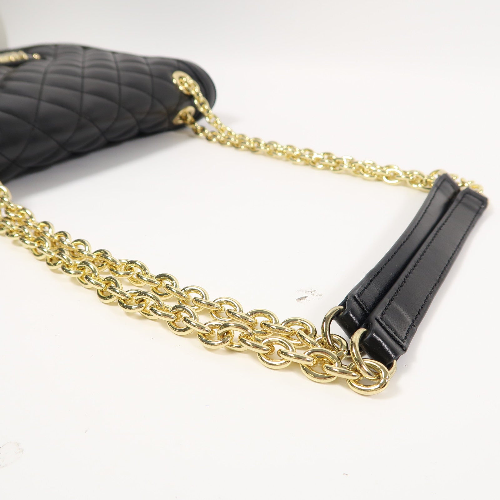 MOSCHINO 菱格塗層帆布Shoulder Bag金扣肩背袋黑色