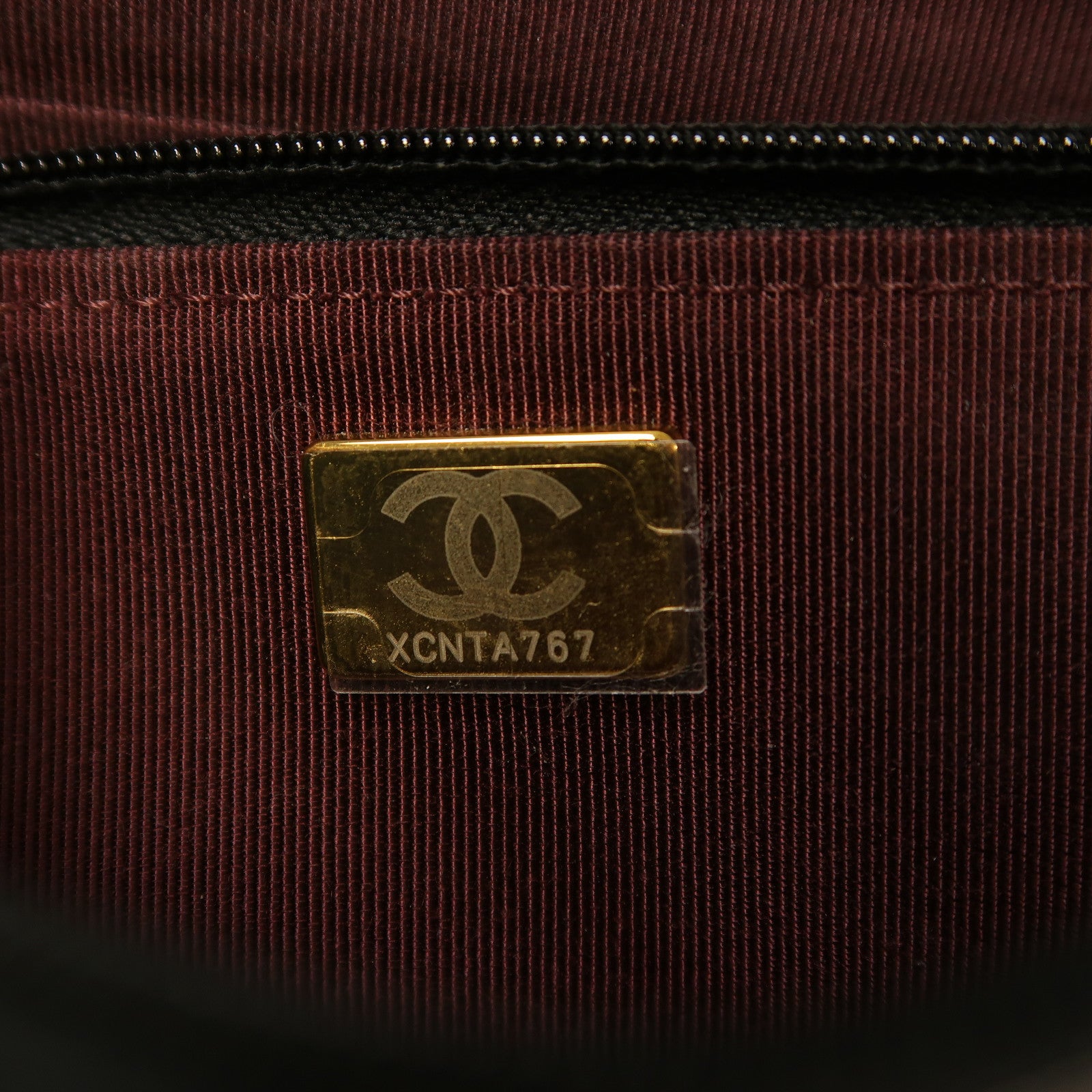 CHANEL 菱格羊皮皮革Wallet On Chain金扣鏈帶肩背袋黑色