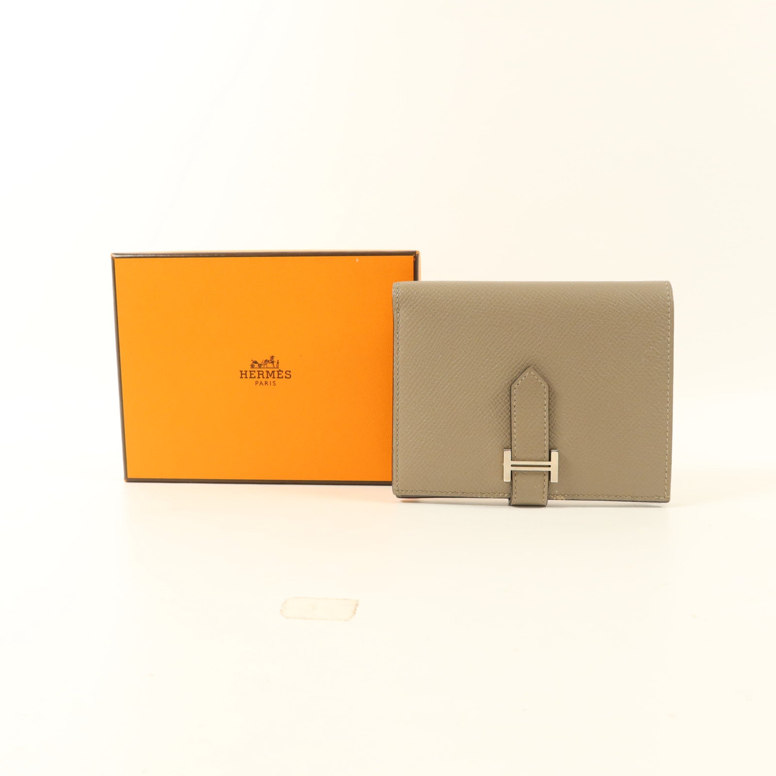 HERMES Epsom皮革Bearn Compact Wallet銀扣錢包Gris Asphalte