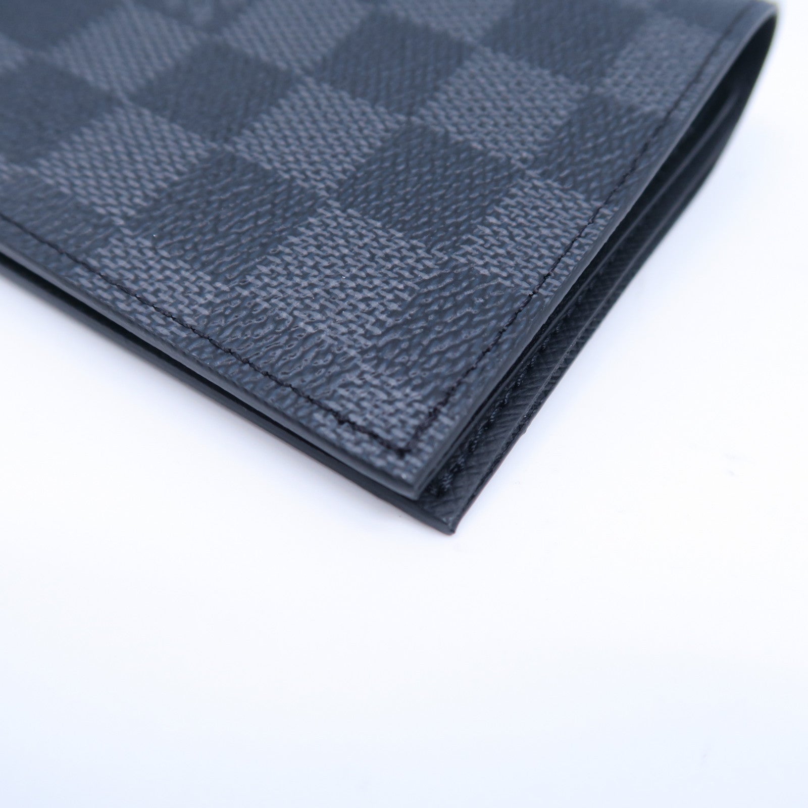 LOUIS VUITTON 【激減優惠】Damier Graphite Passport Case護照套黑色/灰色