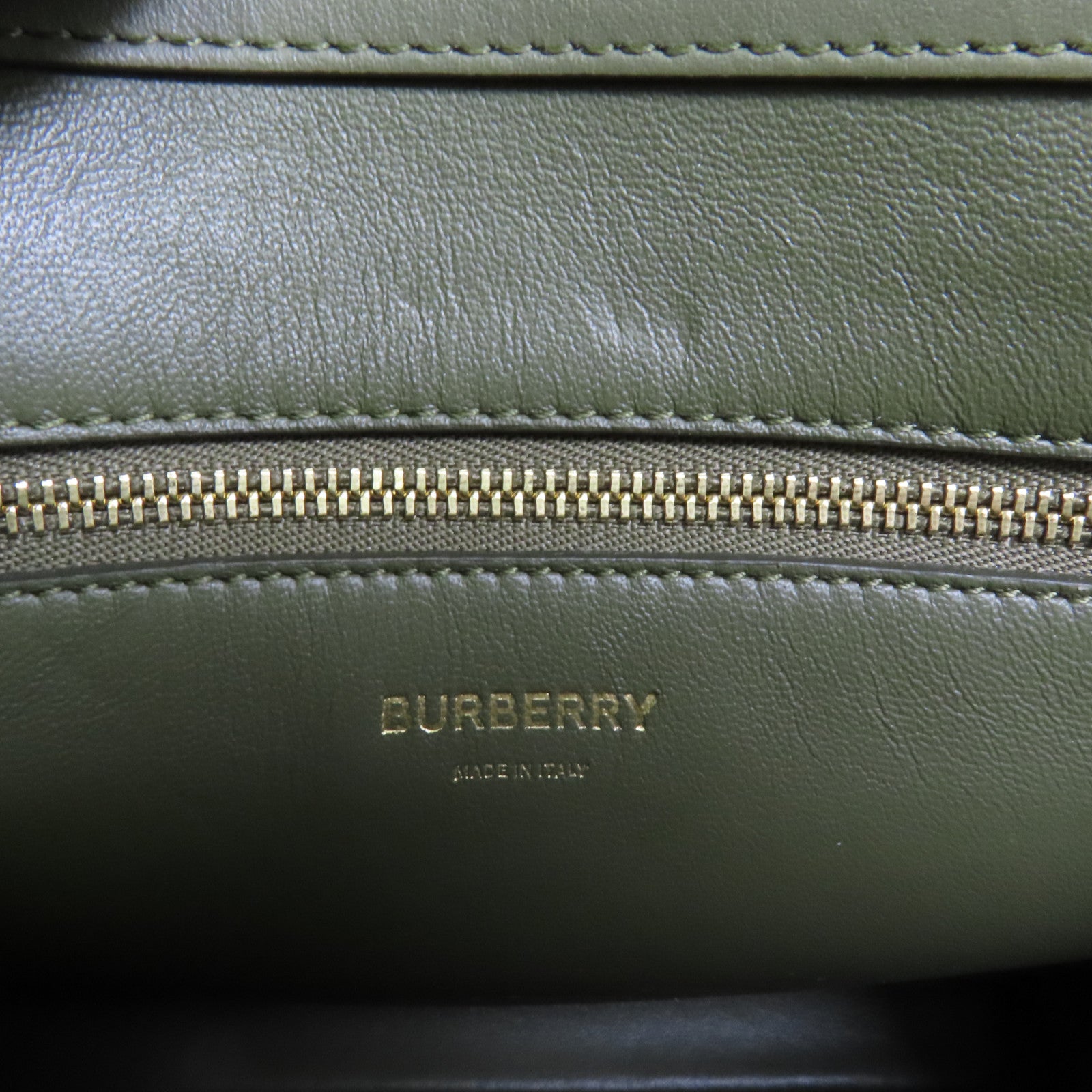 BURBERRY 牛皮皮革Mini Pocket Bag金扣手挽肩背兩用袋