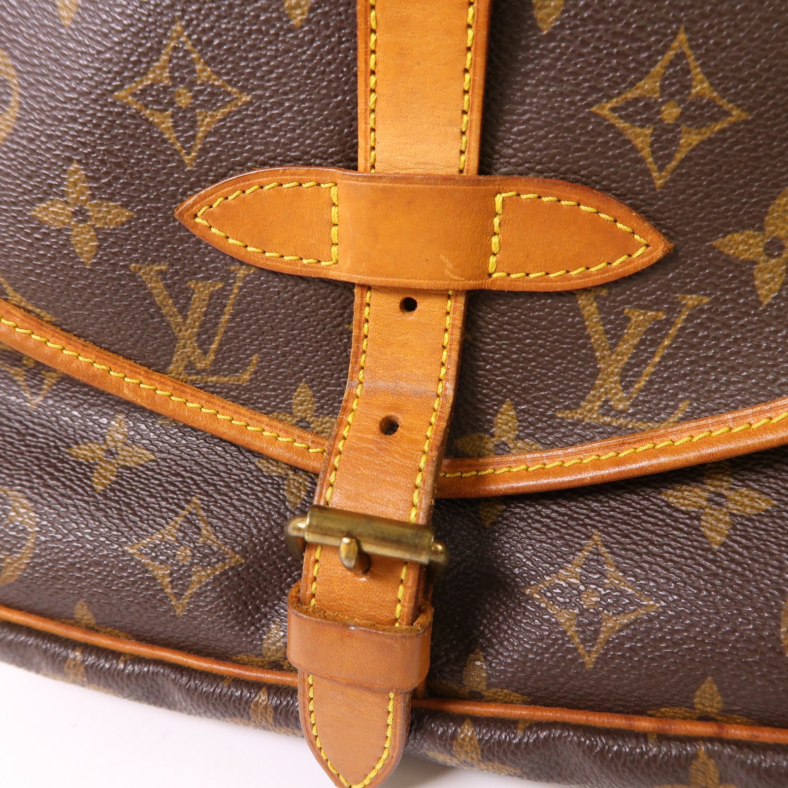 LOUIS VUITTON LV GHW Saumur 30 Shoulder Bag M42256 Monogram Brown
