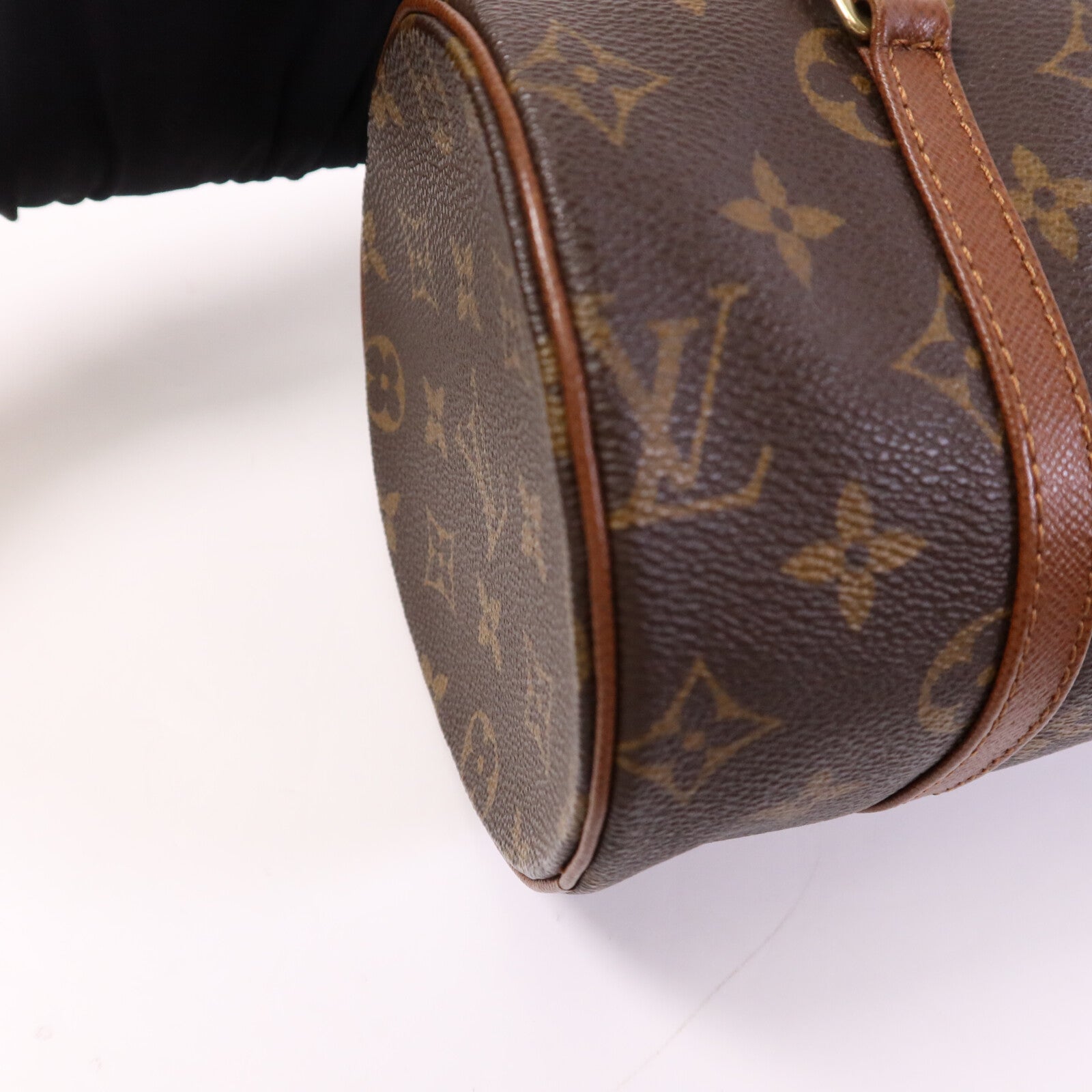 LOUIS VUITTON 【激減優惠】Monogram Papillon GM金扣手挽袋