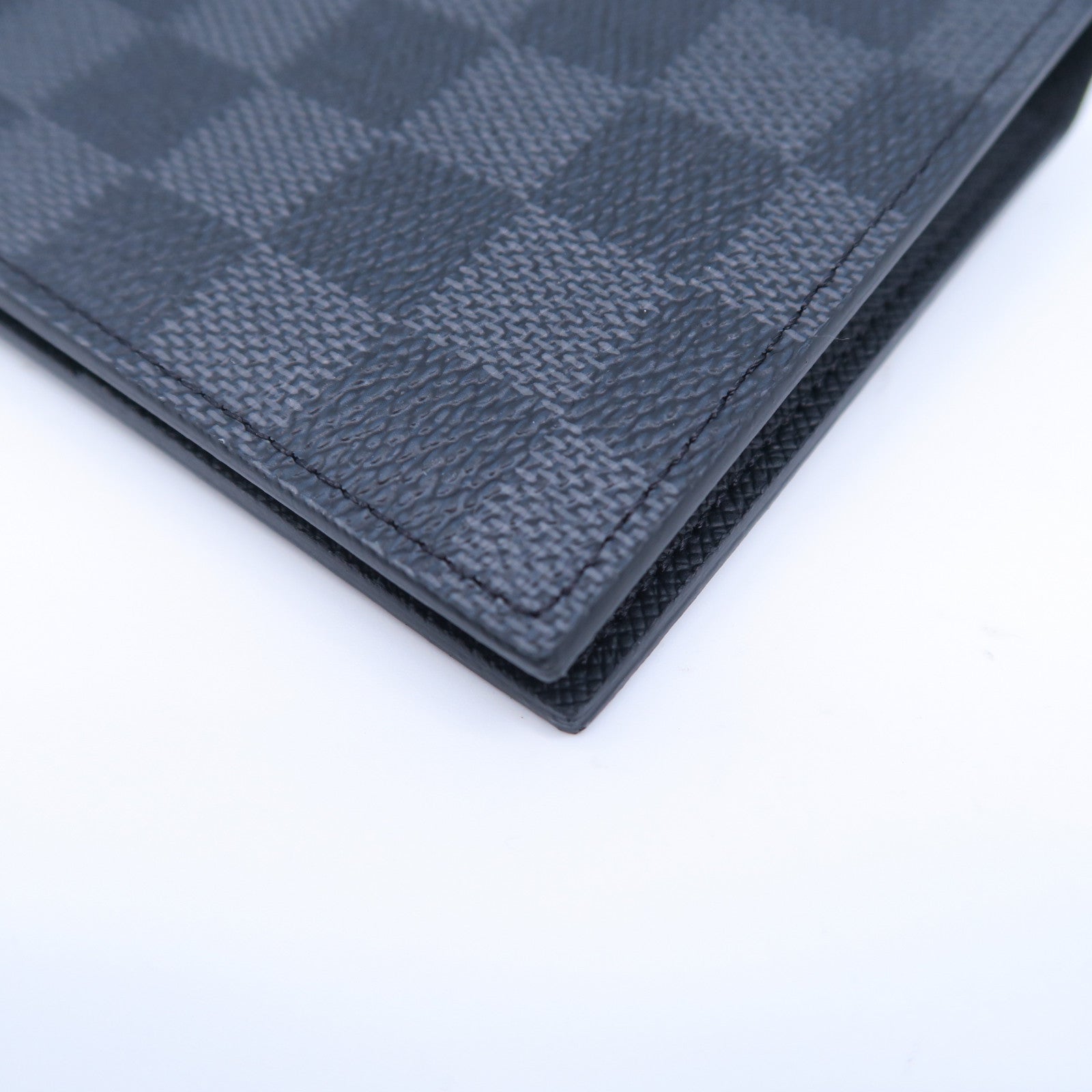 LOUIS VUITTON 【激減優惠】Damier Graphite Passport Case護照套黑色/灰色