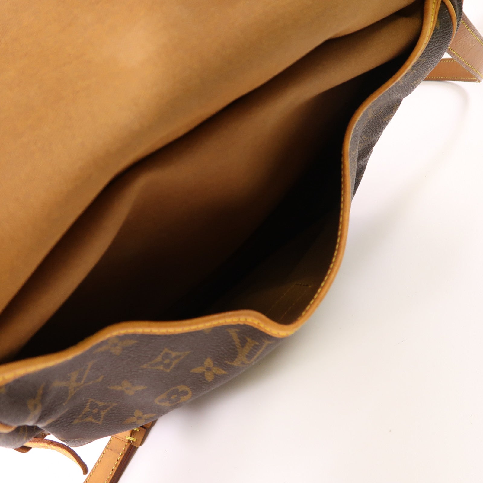 LOUIS VUITTON LV GHW Saumur 30 Shoulder Bag M42256 Monogram Brown