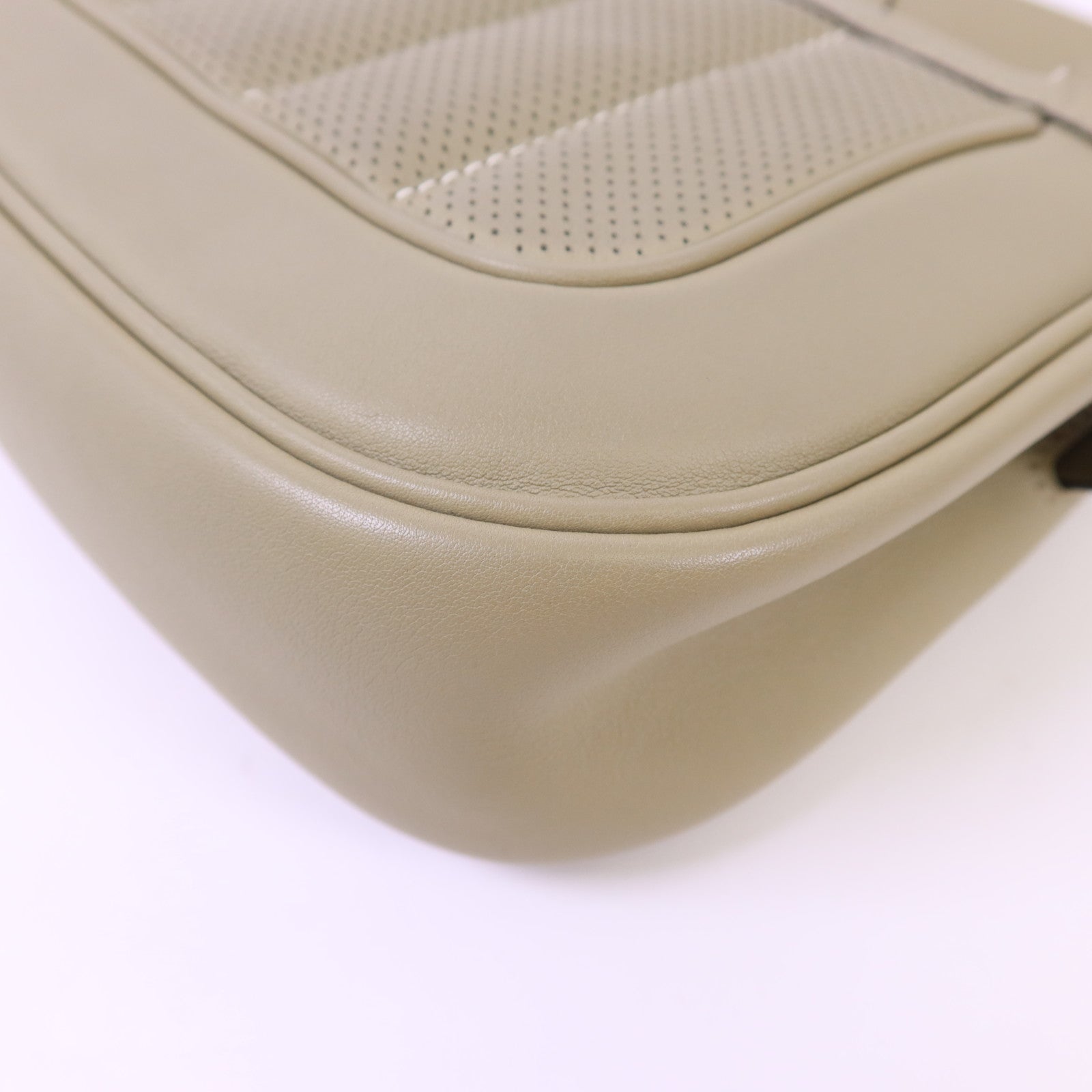 HERMES Swift皮革Mini Berline銀扣肩背袋Sauge