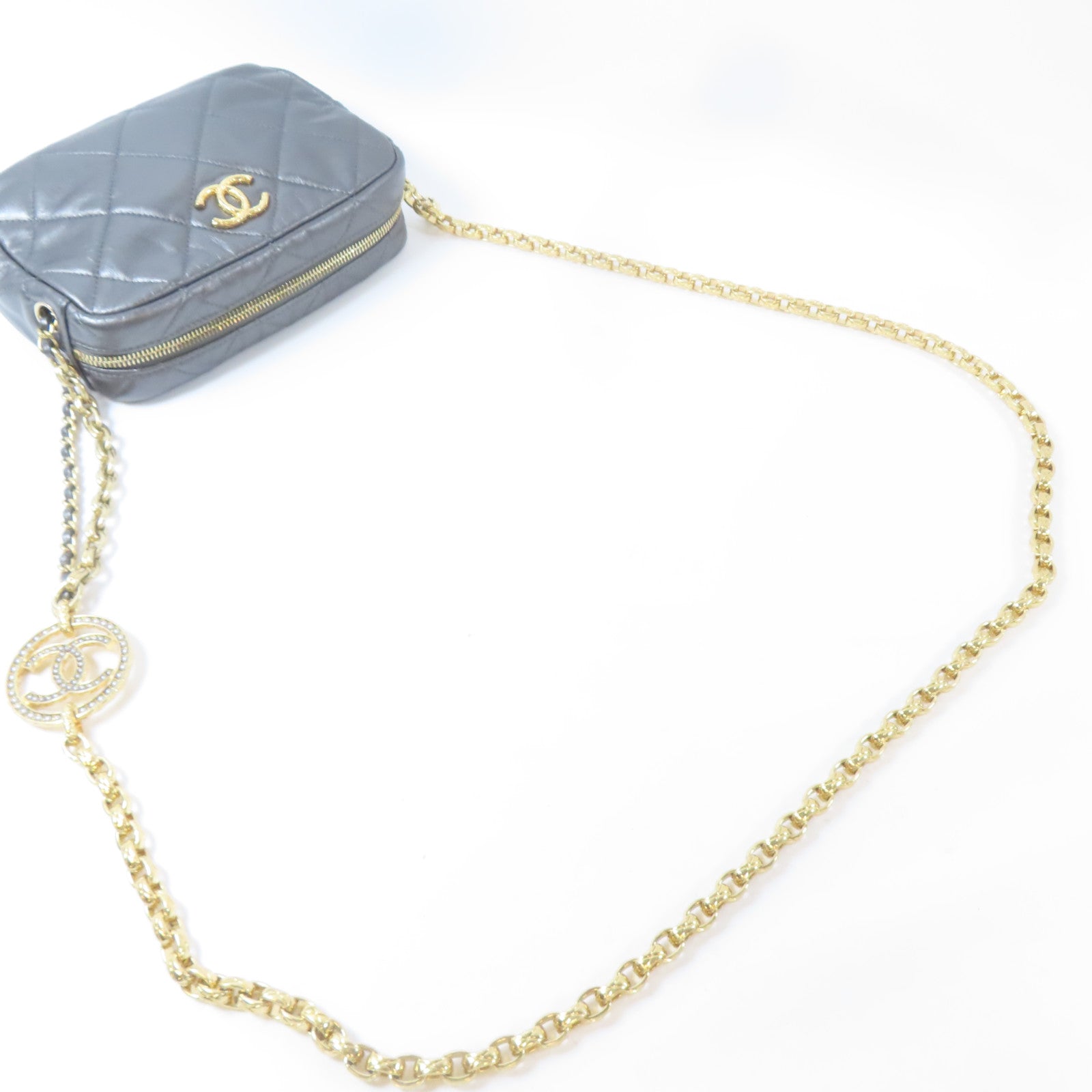 CHANEL 菱格羊皮皮革Camera Bag金扣鏈帶肩背袋灰色