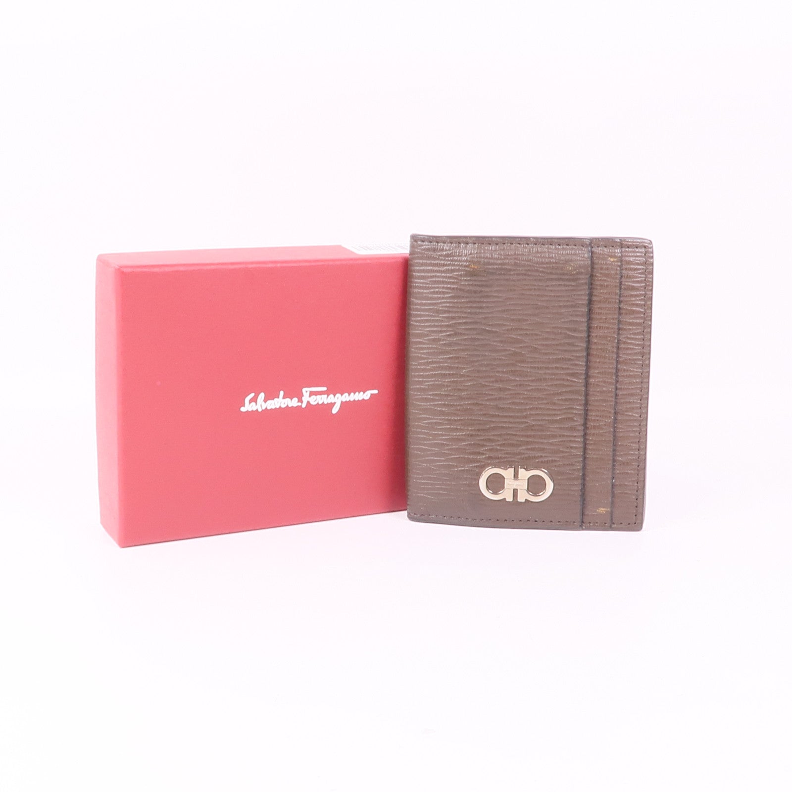 Salvatore Ferragamo 皮革Gancini Card Holder銀扣卡片套