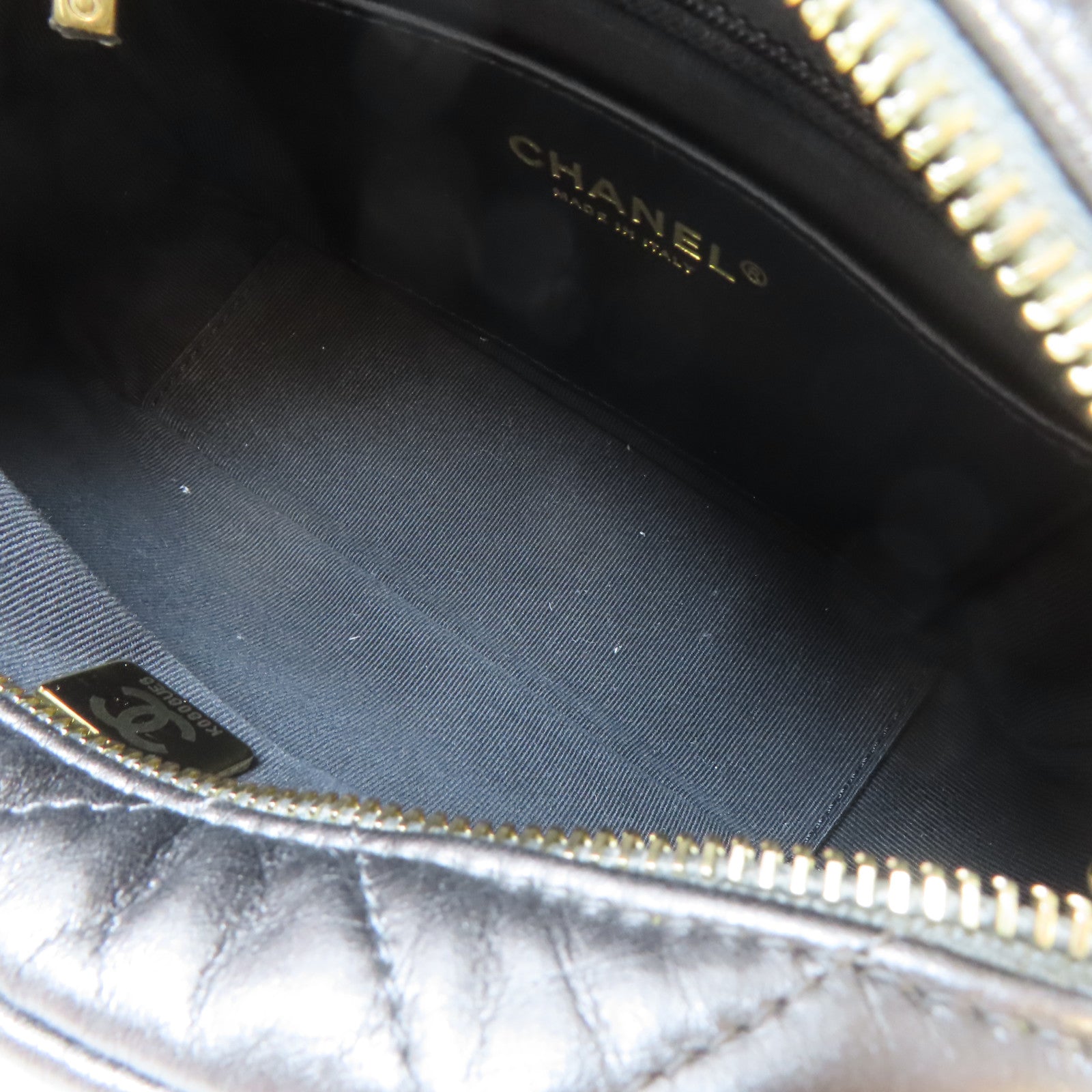 CHANEL 菱格羊皮皮革Camera Bag金扣鏈帶肩背袋灰色